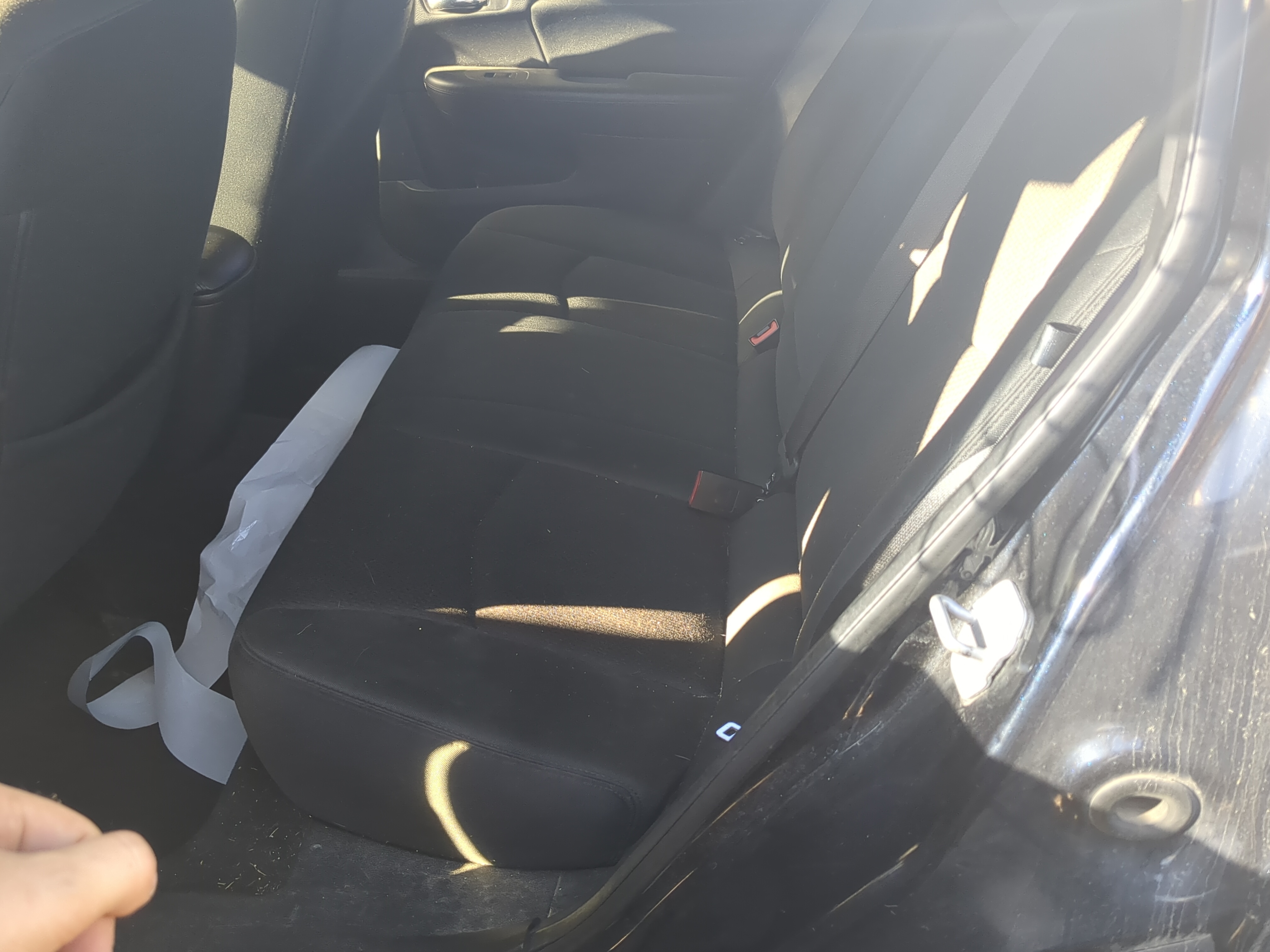 2011 Chrysler 200 Rear Seat Oem 1178639 - Oemusedautoparts1.com