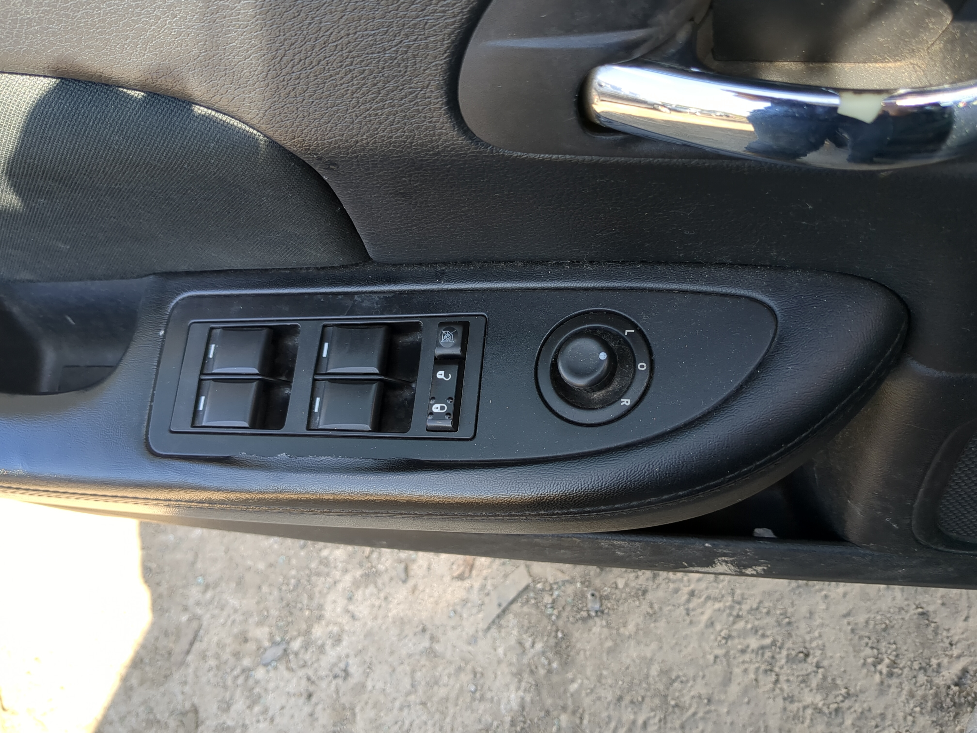 Picture of 2011-2014 Chrysler 200 Driver Left Door Master Power Window Switch 1178641
