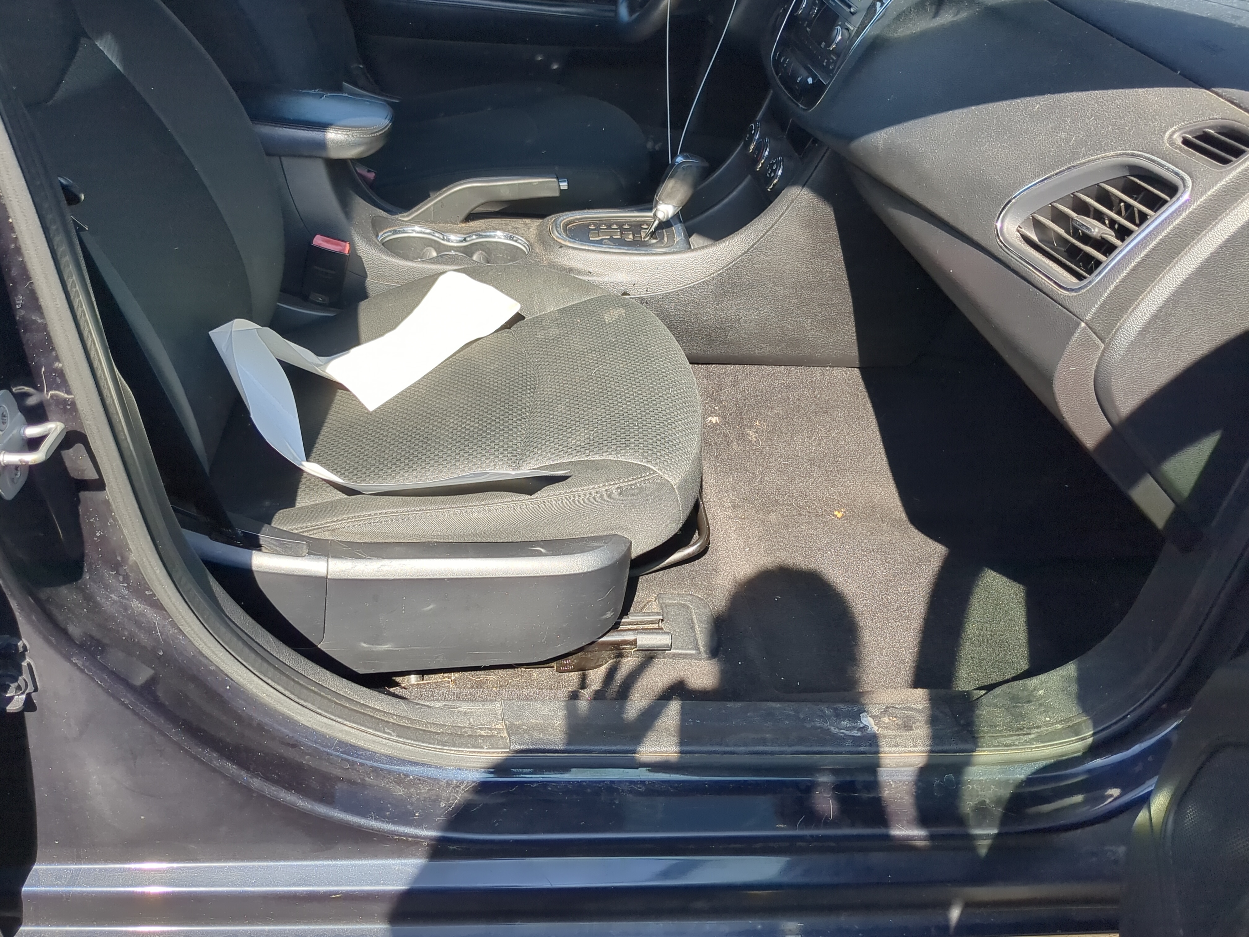 Picture of 2011-2014 Chrysler 200 Passenger Front Seat Oem 1178650