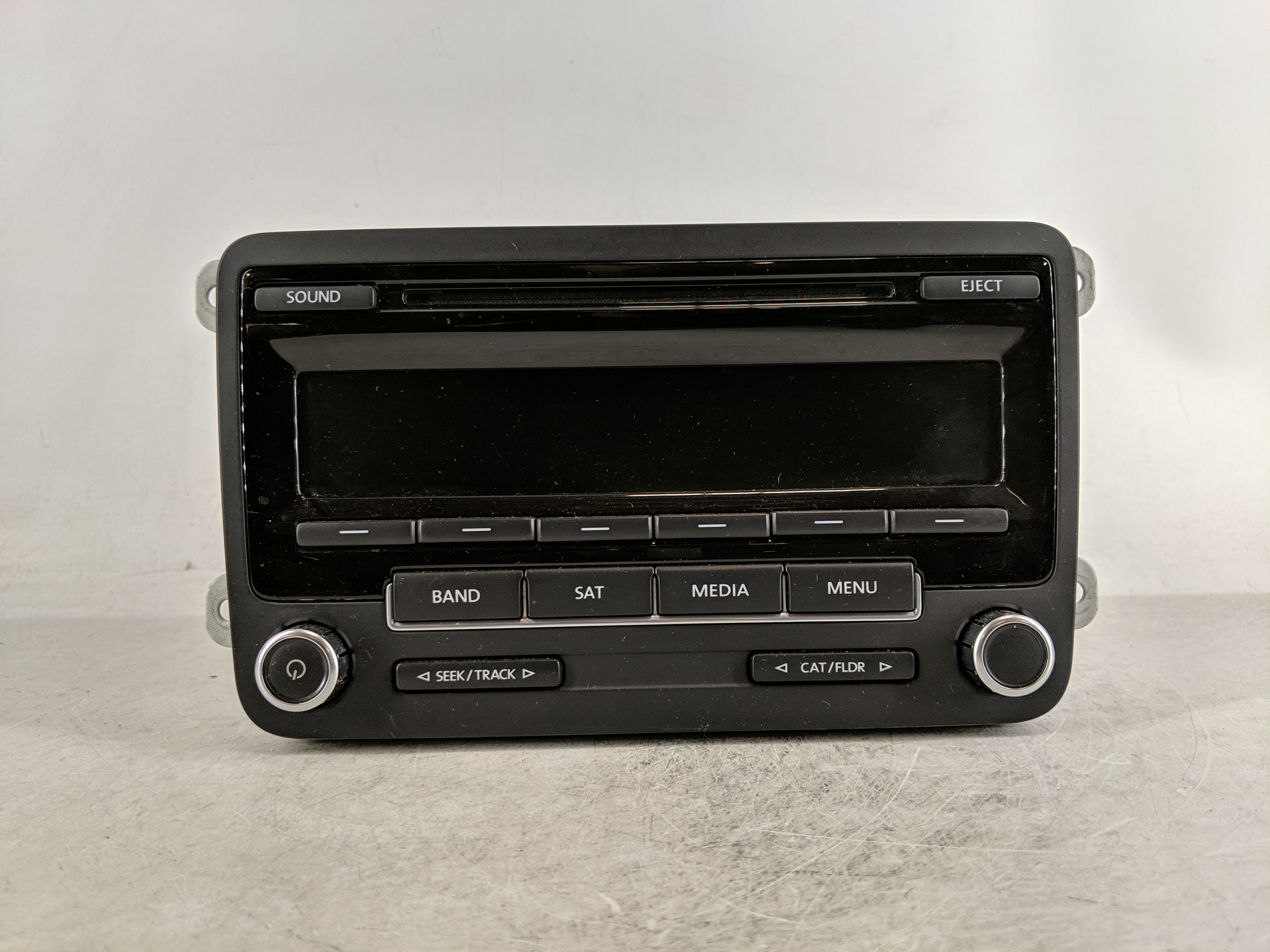 Picture of 2012-2015 Volkswagen Passat Am Fm Cd Player Radio Receiver 1178673