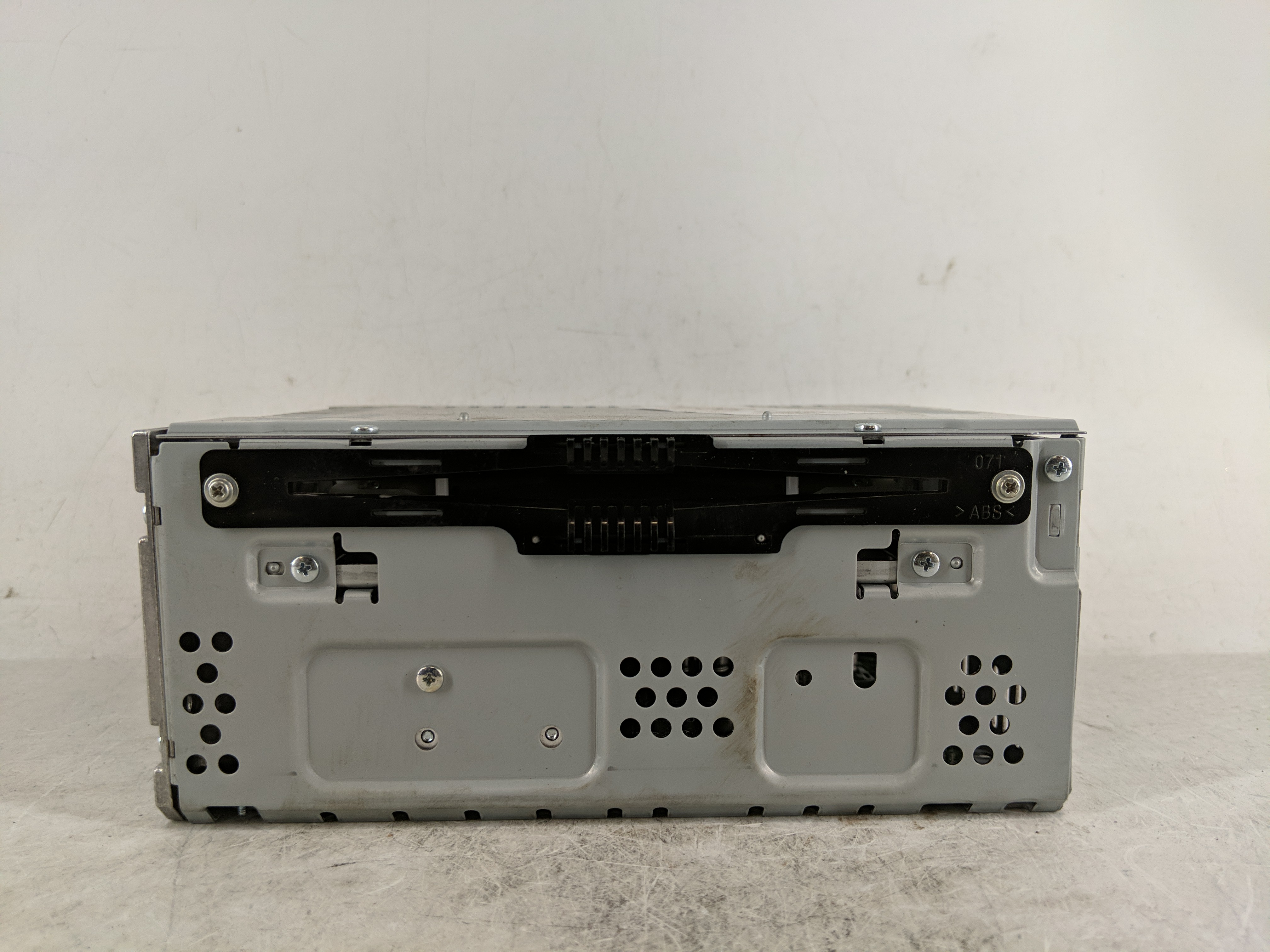 Picture of 2015-2018 Ford Edge Am Fm Cd Player Radio Receiver 1178674