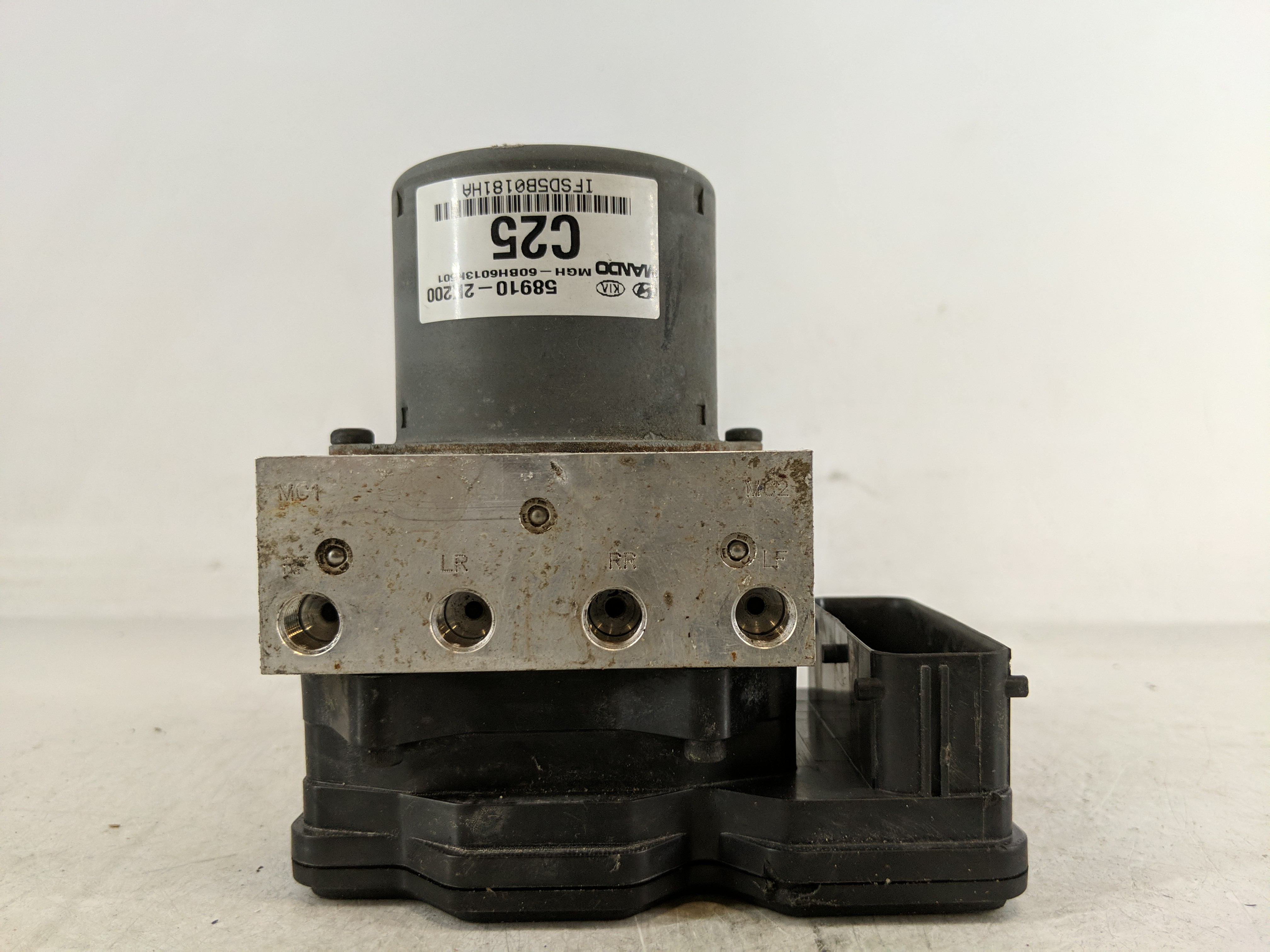 2012-2013 Kia Soul Abs Pump Control Module 1178897 - Oemusedautoparts1.com