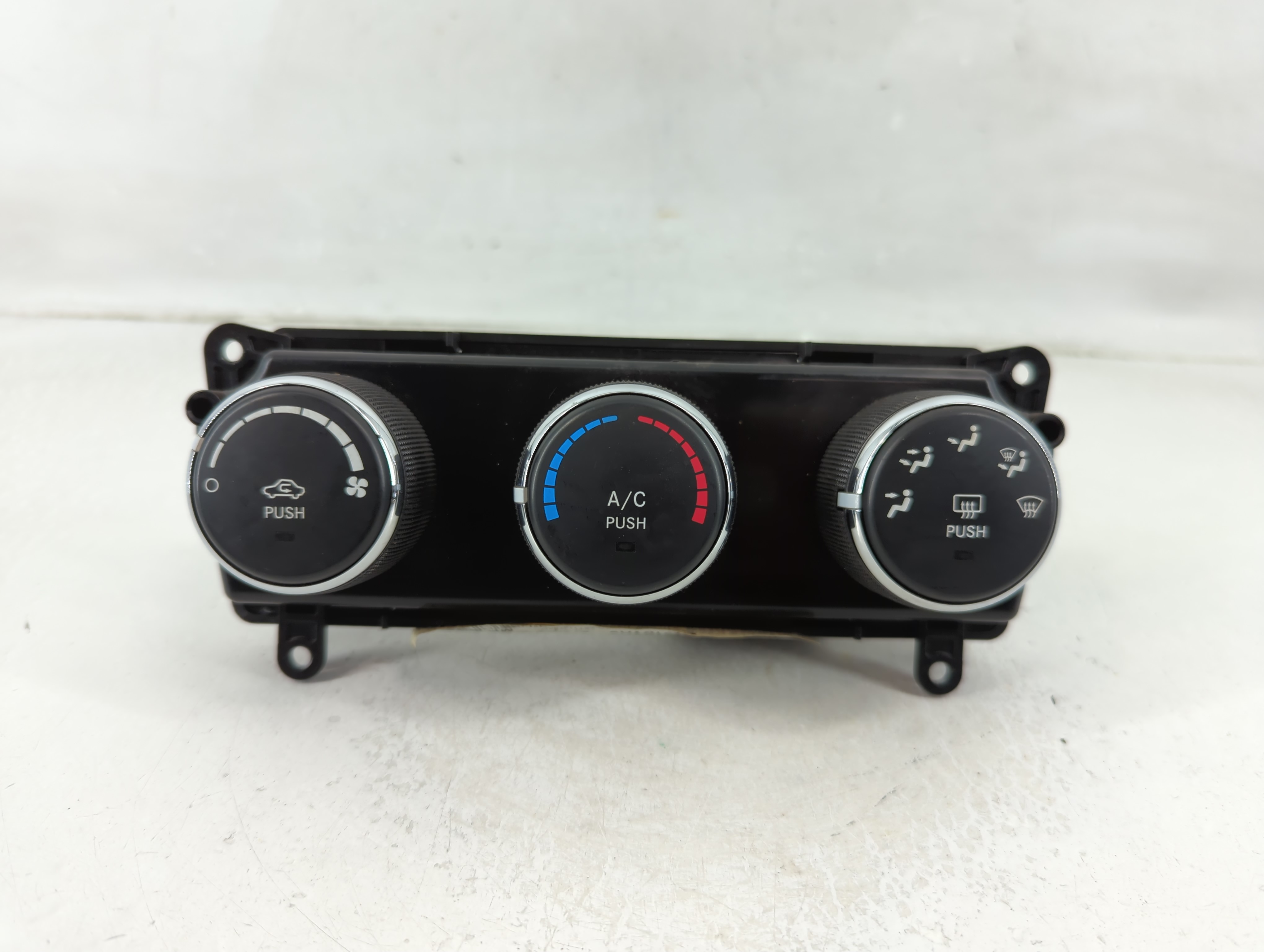 Picture of Nissan Pathfinder Ac Heater Climate Control P55111278ad 1178906