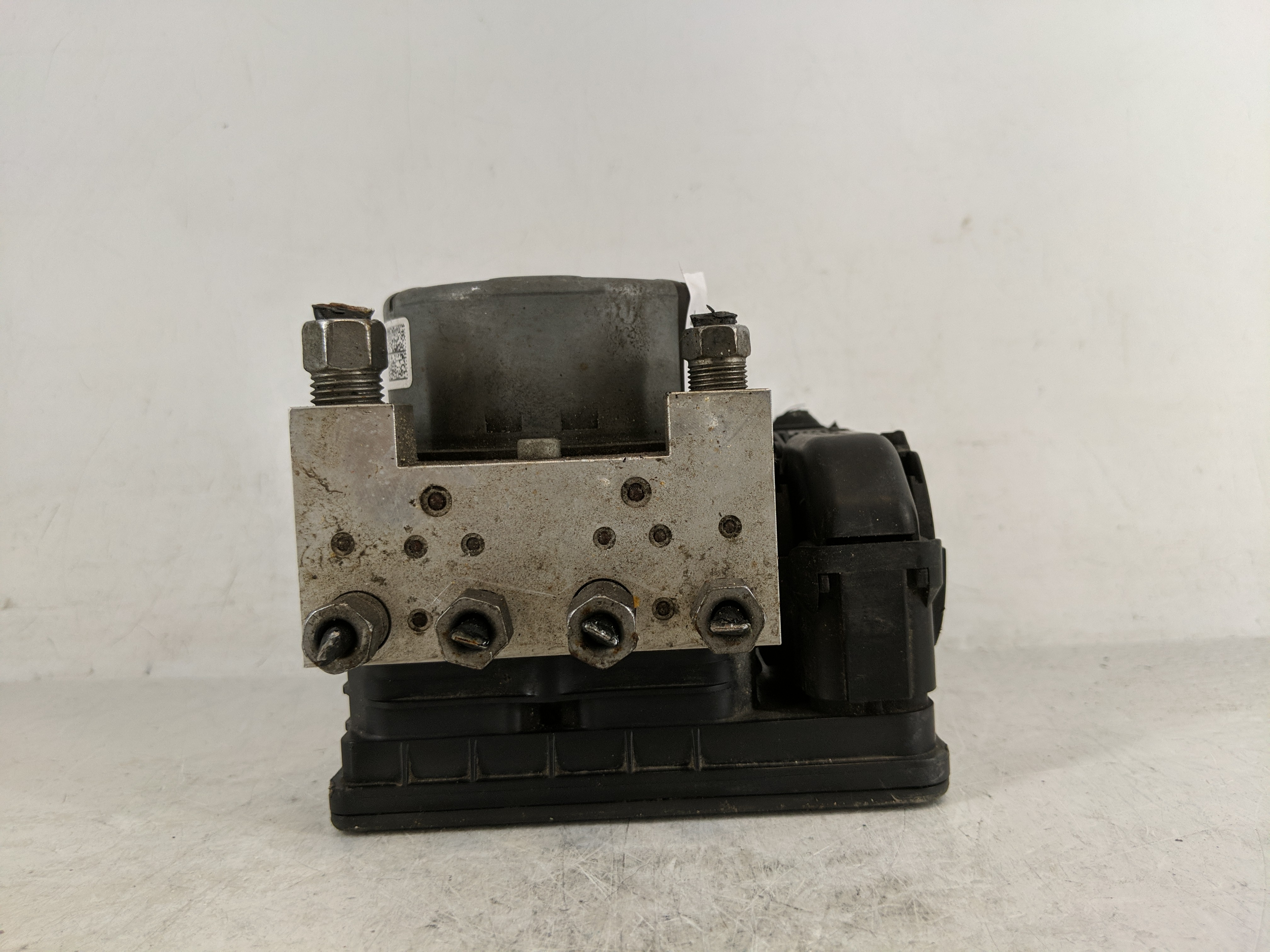 2015-2022 Dodge Charger Abs Pump Control Module 1178946 - Oemusedautoparts1.com
