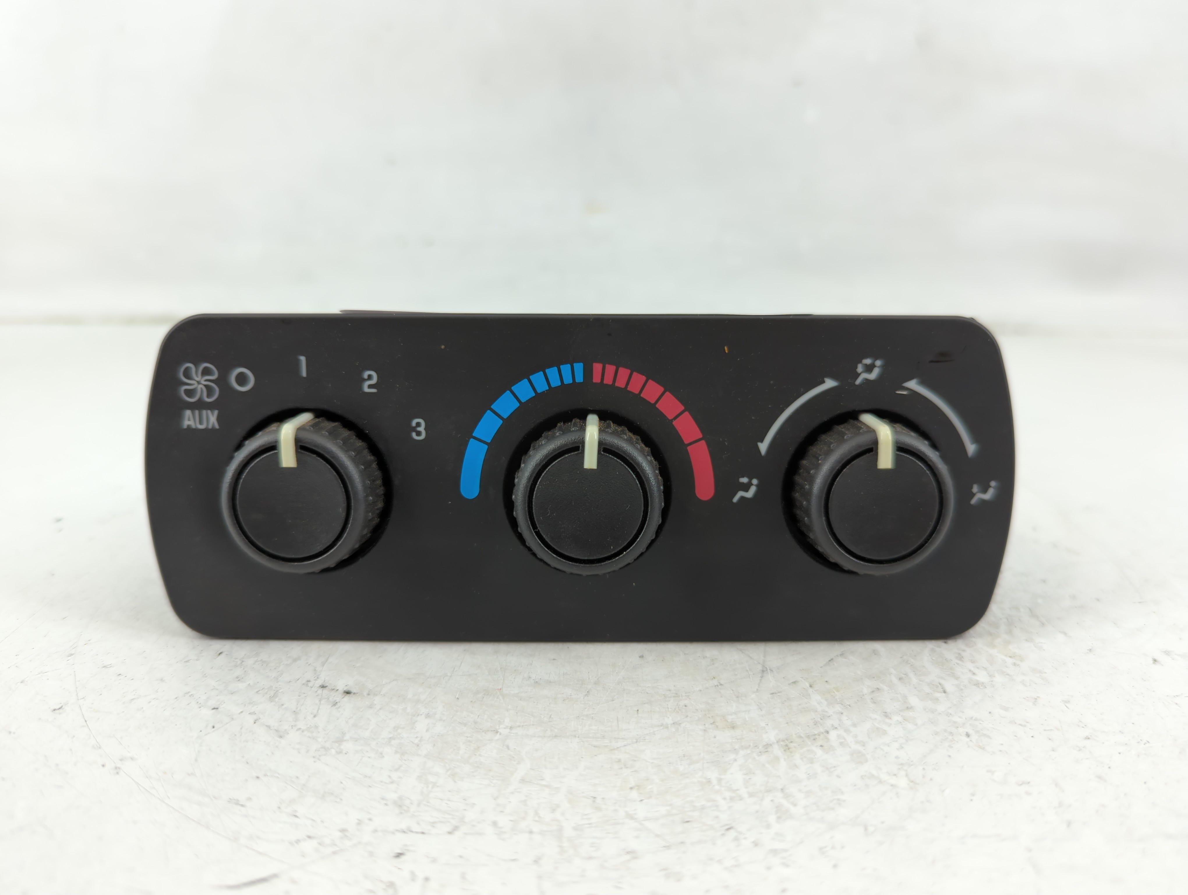 Picture of 2003-2006 Chevrolet Tahoe Ac Heater Roof Climate Control 1178961
