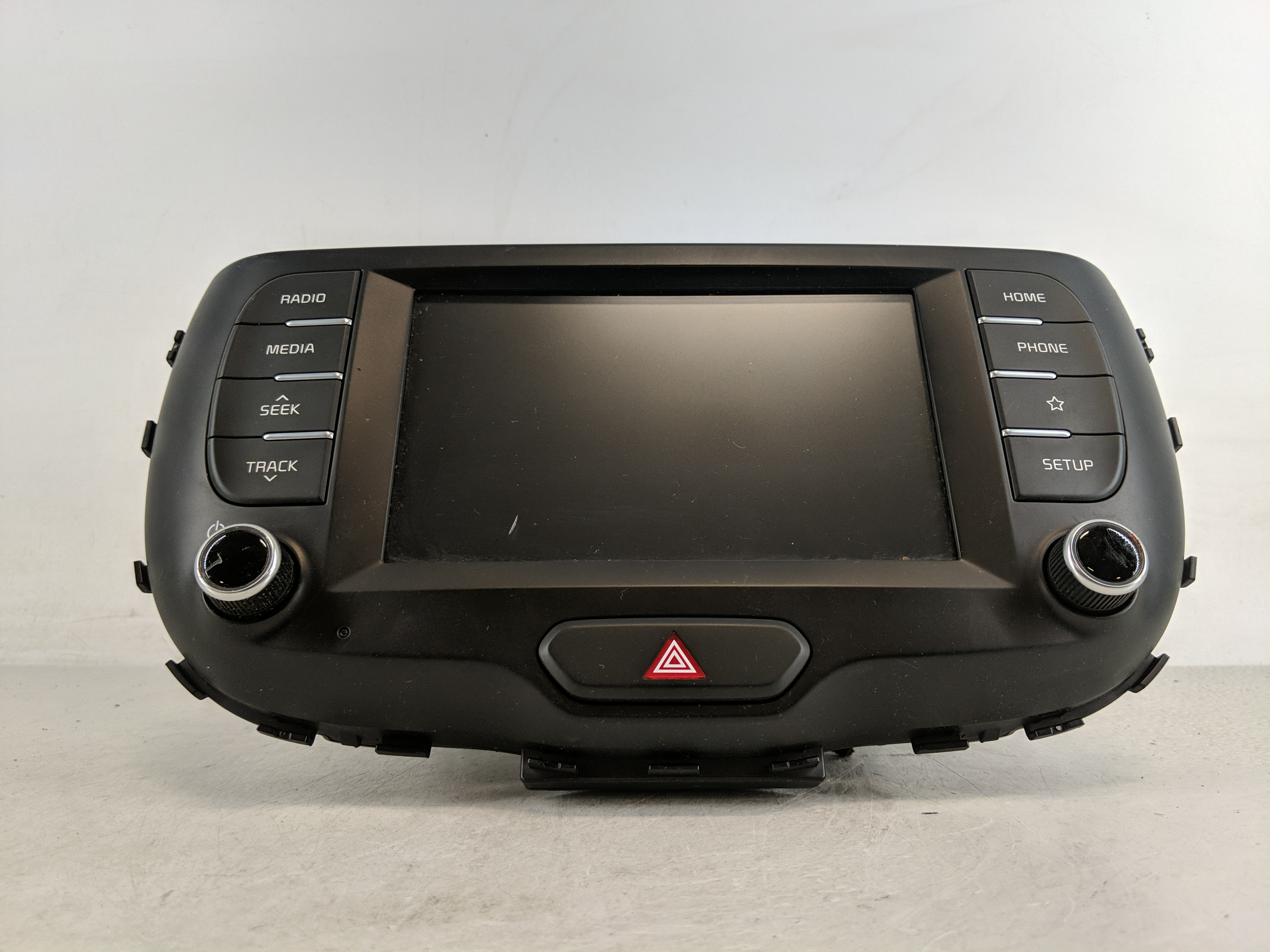 Picture of 2020-2021 Kia Soul Am Fm Cd Player Radio Receiver 1178986