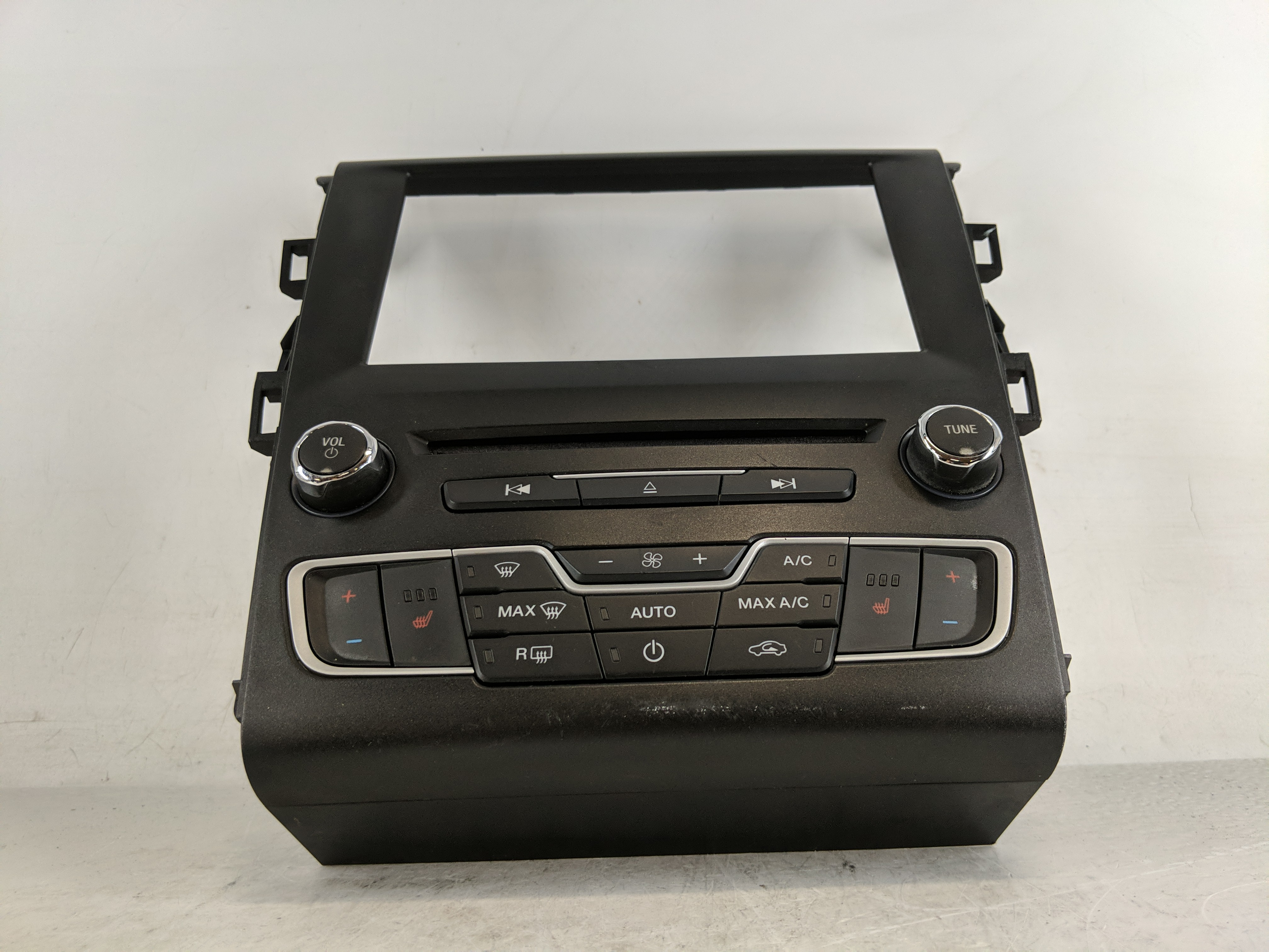 Picture of 2017-2020 Ford Fusion Am Fm Cd Player Radio Receiver 1178991