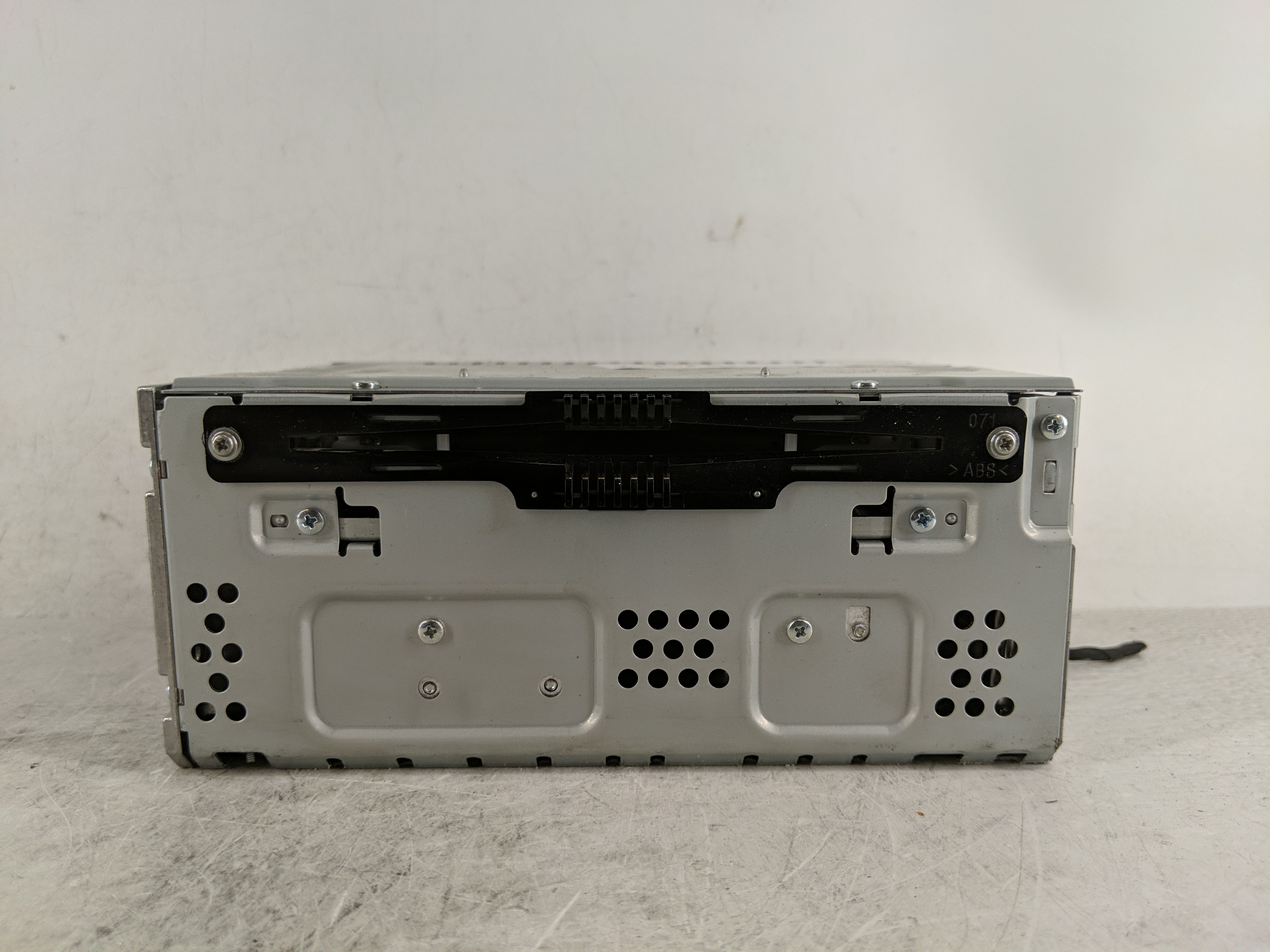 2015-2018 Ford Edge Am Fm Cd Player Radio Receiver 1179007 - Oemusedautoparts1.com