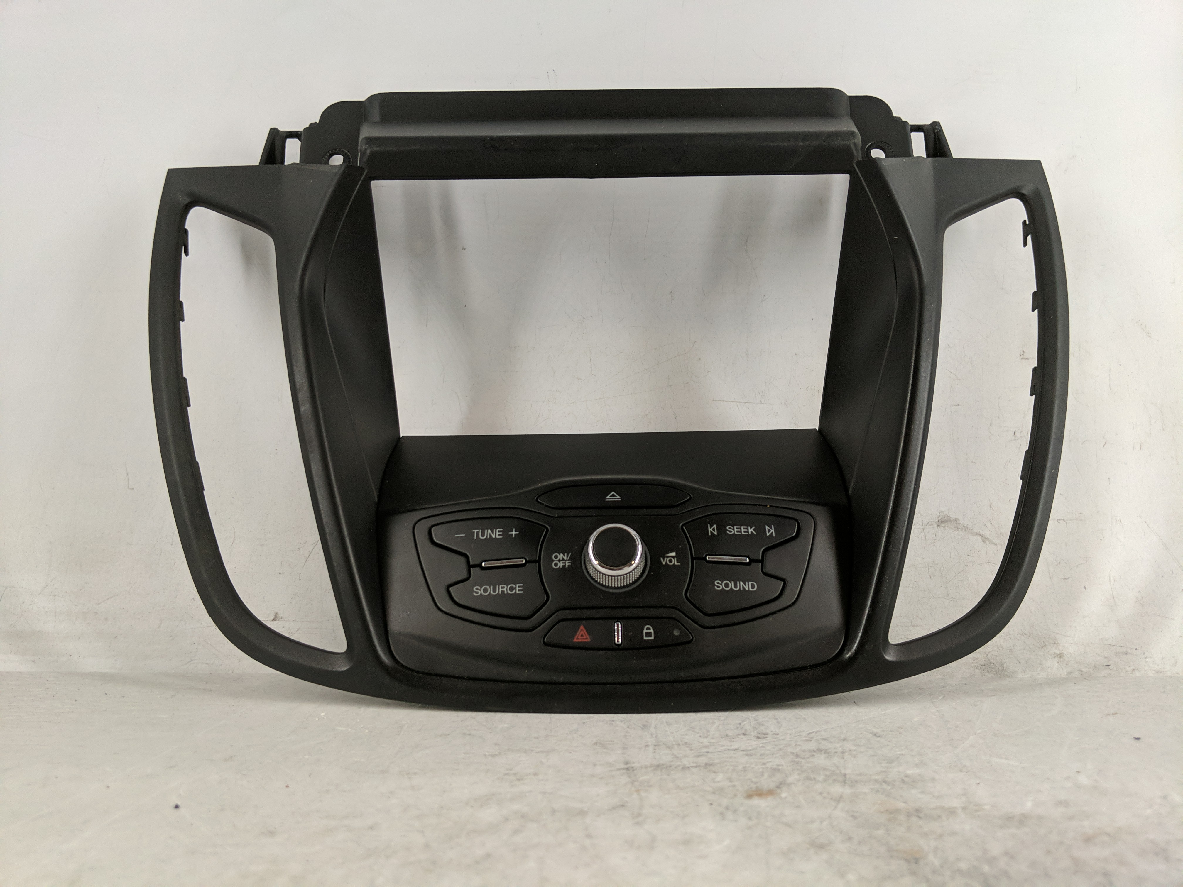 Picture of 2013-2016 Ford Escape Am Fm Cd Player Radio Receiver 1179034