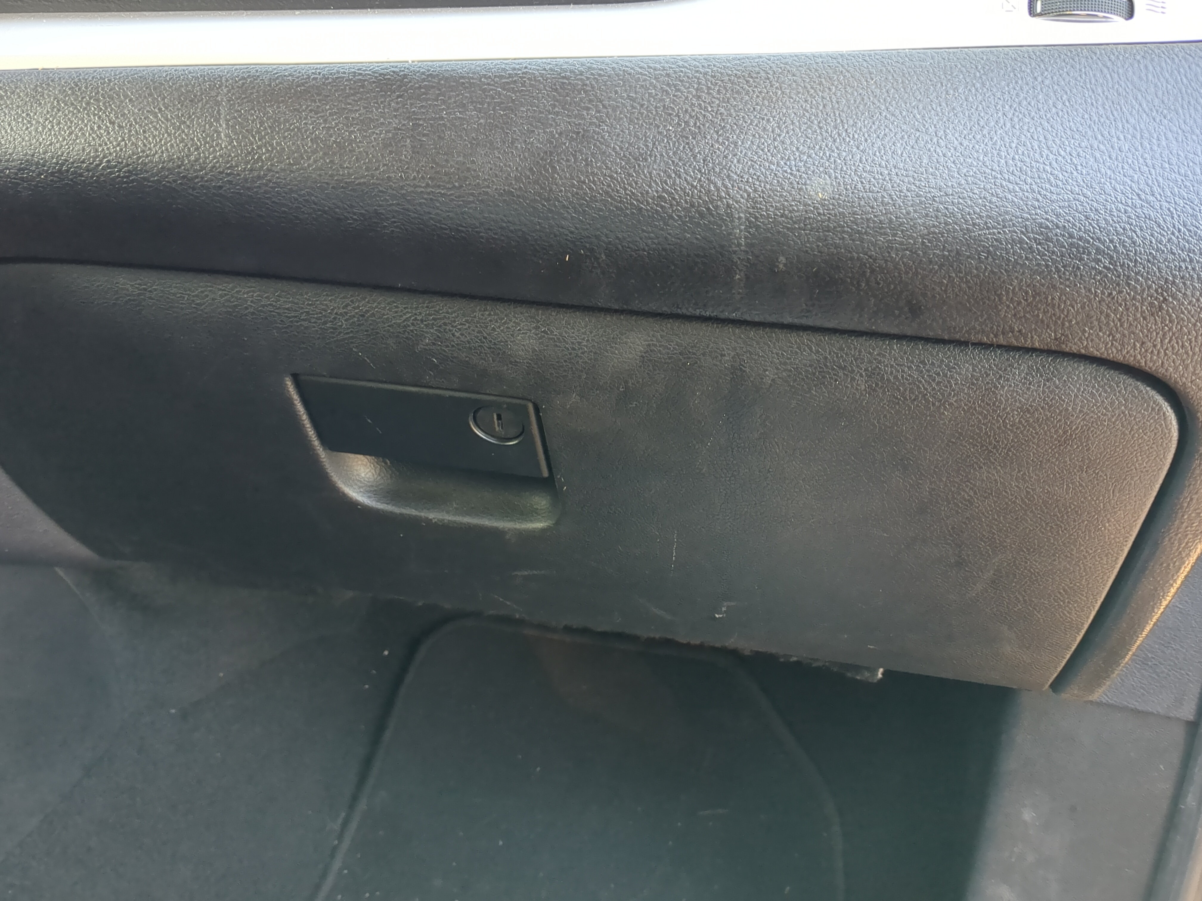 2016 Dodge Journey Passenger Glove Box Door Storage Compartment 1179265 - Oemusedautoparts1.com