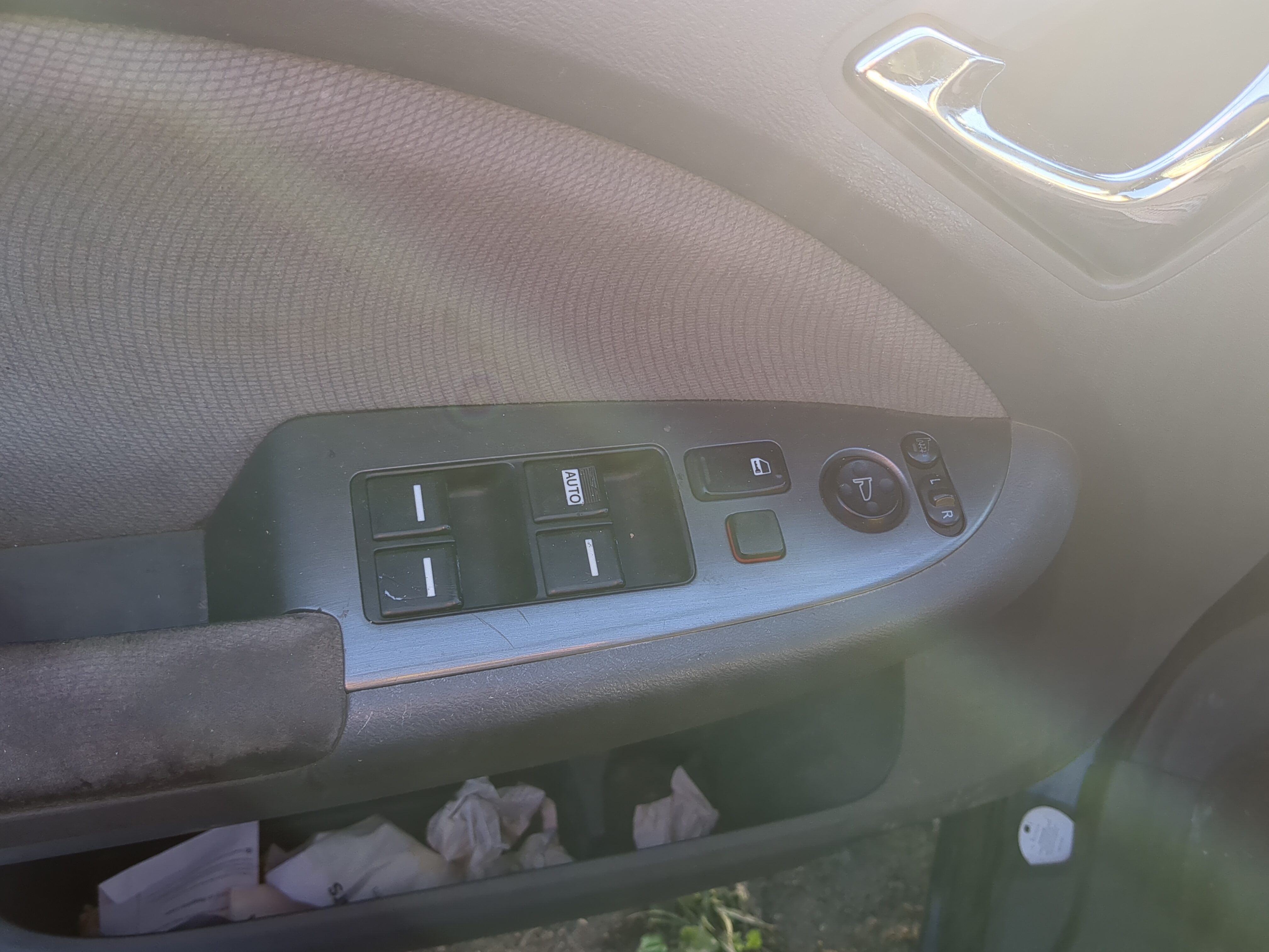 Picture of 2005-2010 Honda Odyssey Driver Left Door Master Power Window Switch 1179312