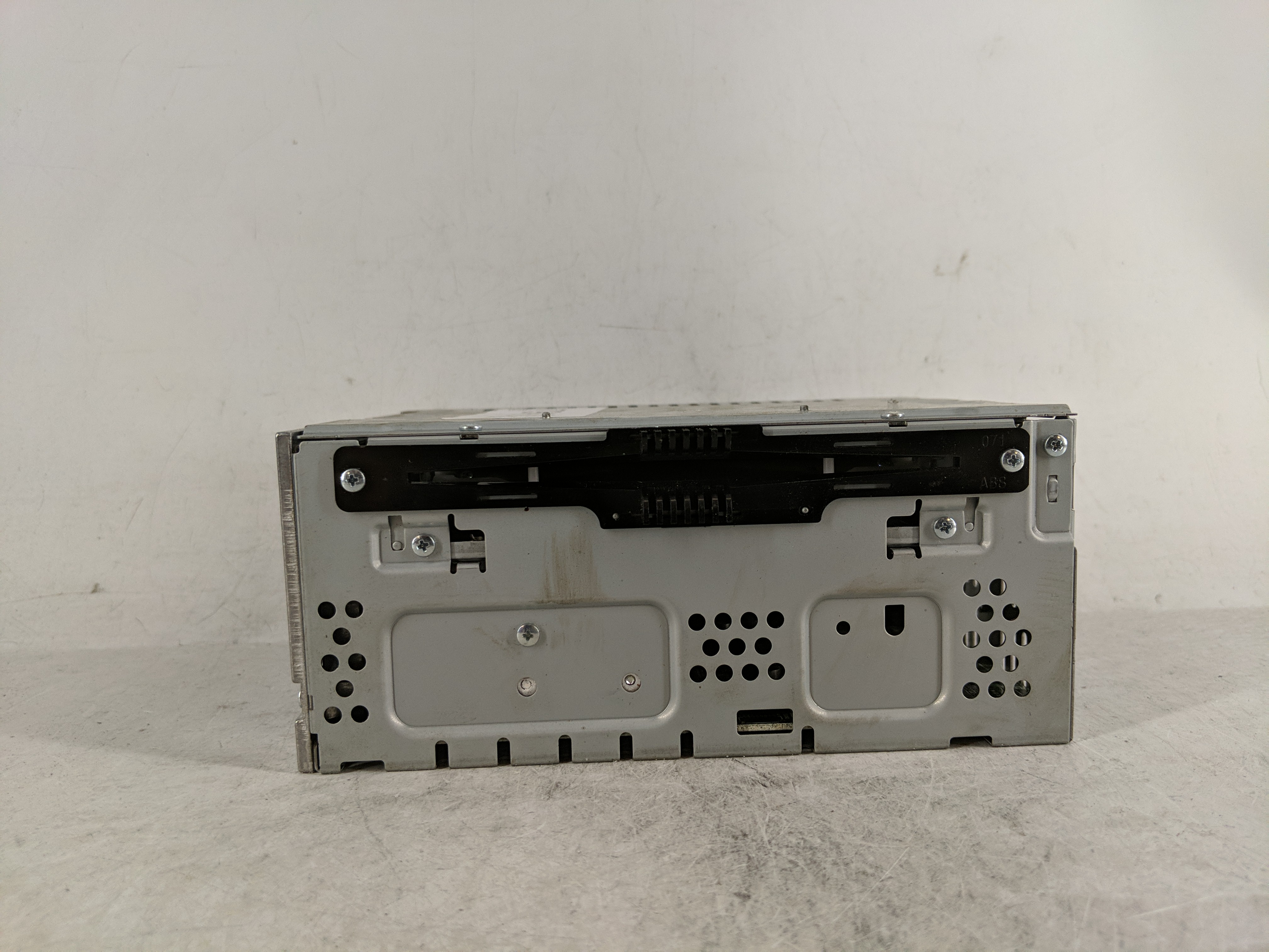 2013-2014 Lincoln Mkt Am Fm Cd Player Radio Receiver 1179456 - Oemusedautoparts1.com