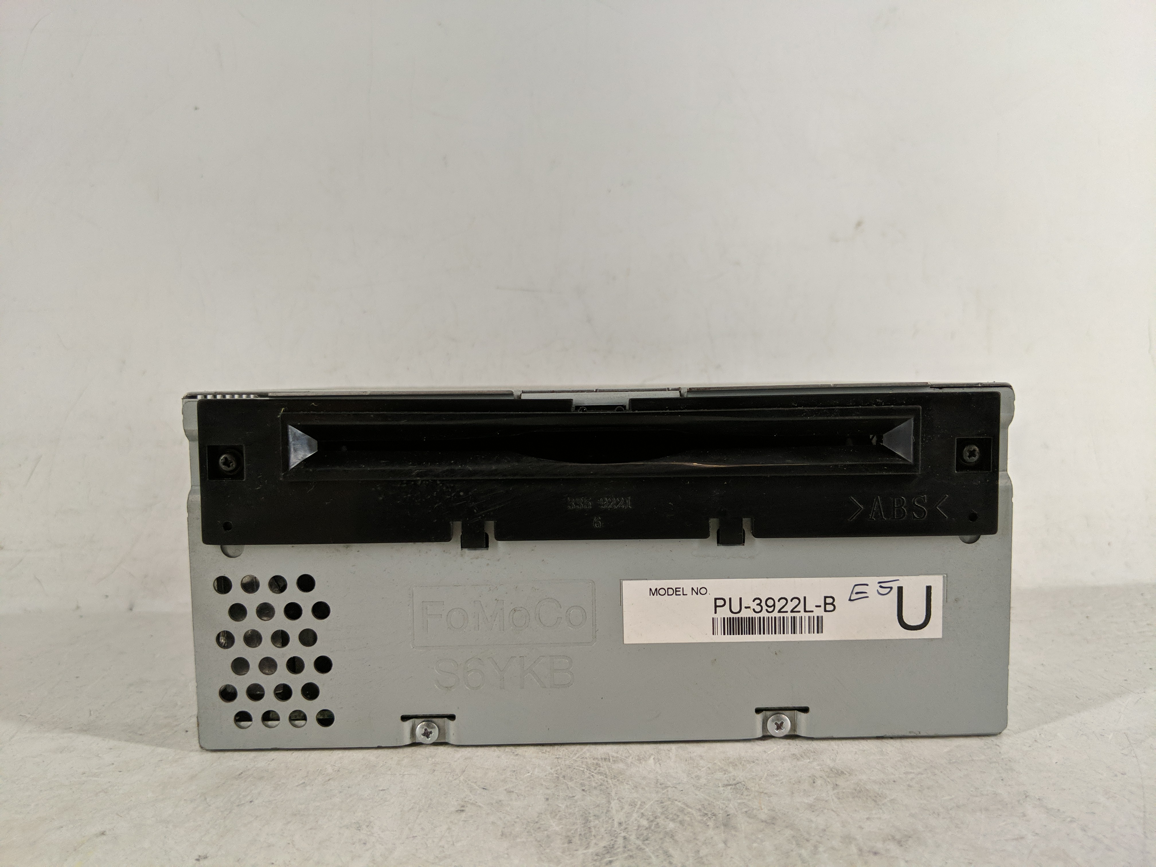 2016-2017 Ford Explorer Am Fm Cd Player Radio Receiver 1179476 - Oemusedautoparts1.com