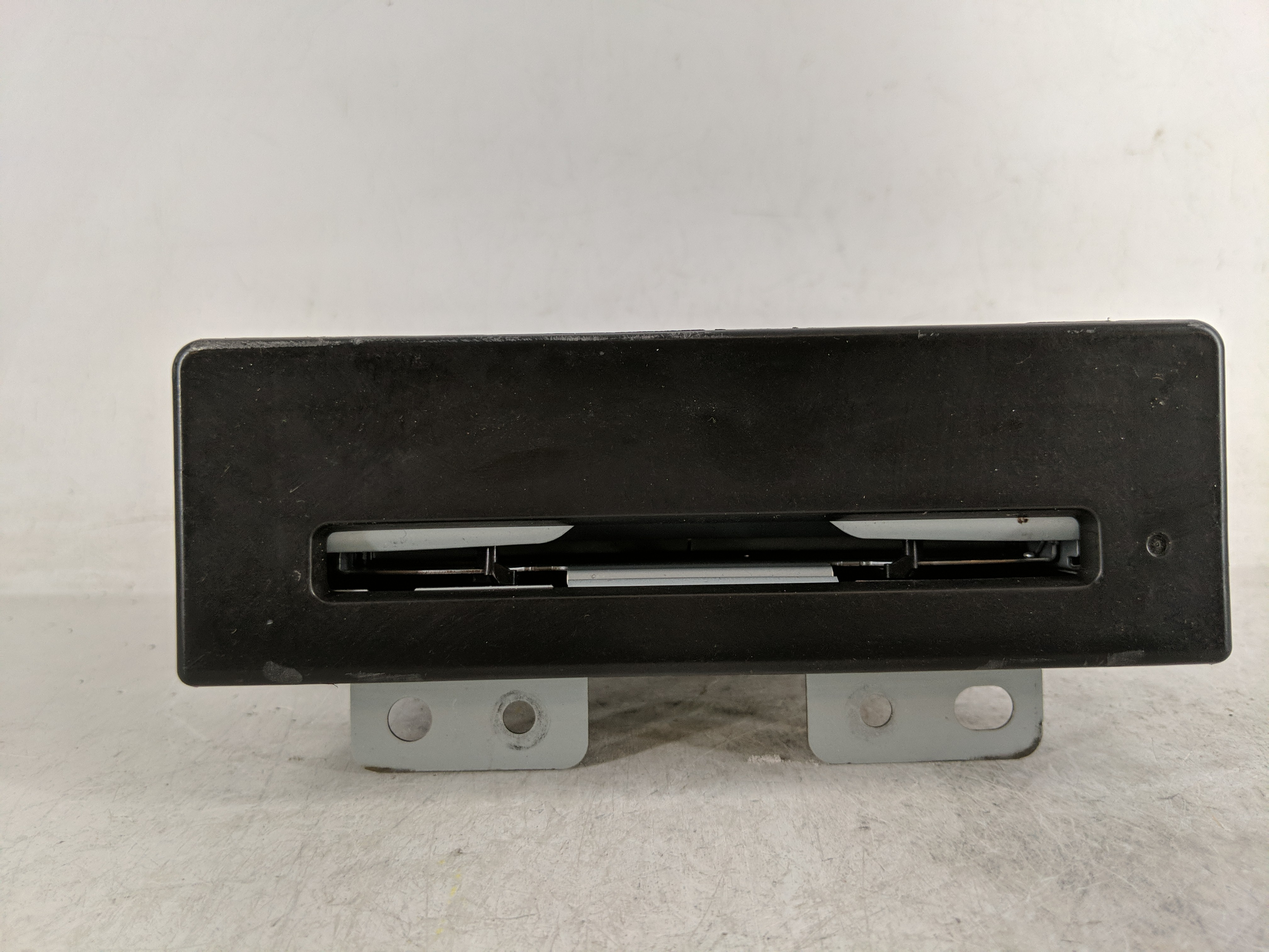 2015-2020 Chevrolet Impala Am Fm Cd Player Radio Receiver 1179484 - Oemusedautoparts1.com
