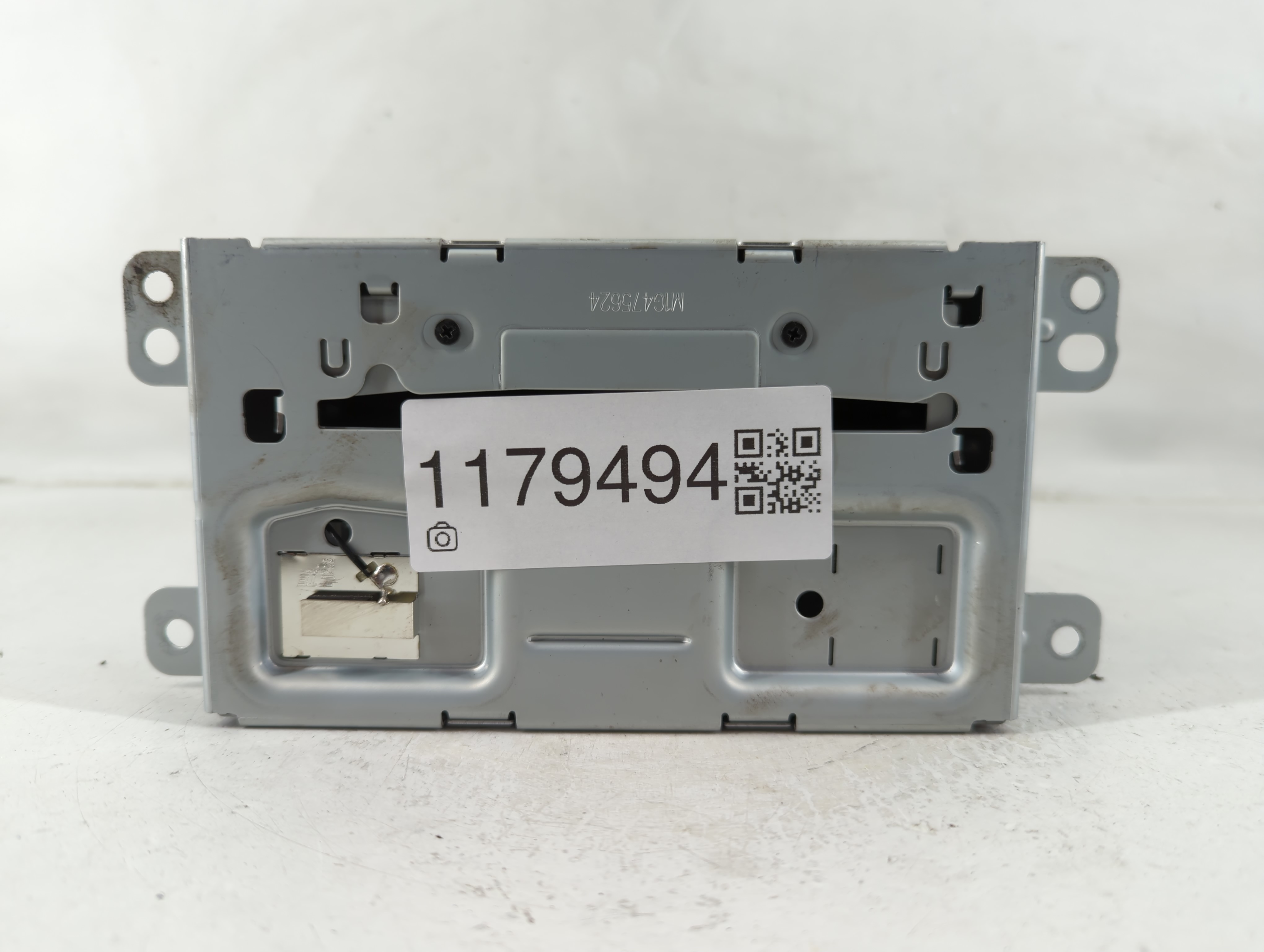 2014-2016 Chevrolet Malibu Am Fm Cd Player Radio Receiver 1179494 - Oemusedautoparts1.com