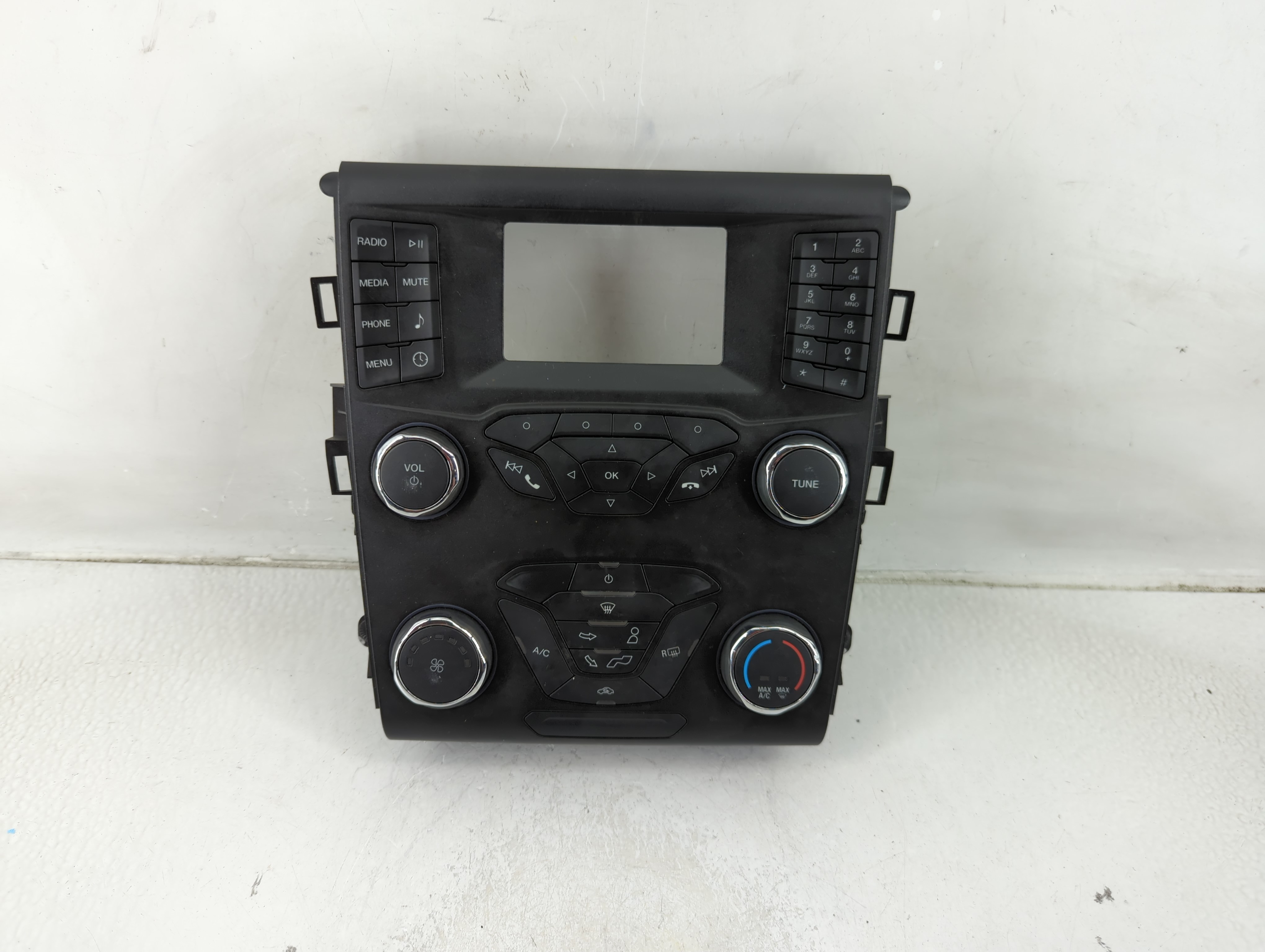 2019-2019 Ford Fusion Radio Control Panel 1179506 - Oemusedautoparts1.com