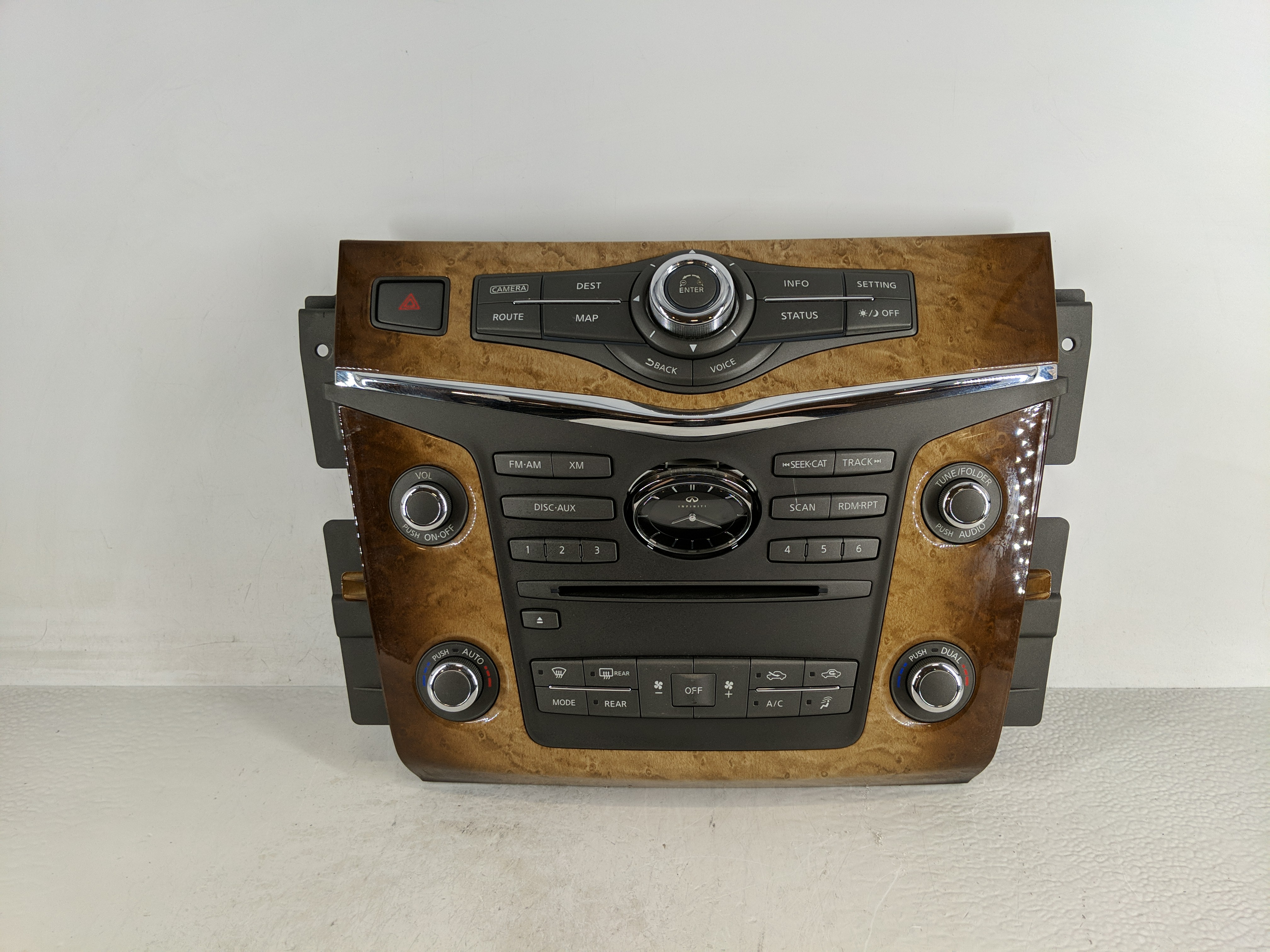 2011-2013 Infiniti Qx56 Am Fm Cd Player Radio Receiver 1179518 - Oemusedautoparts1.com