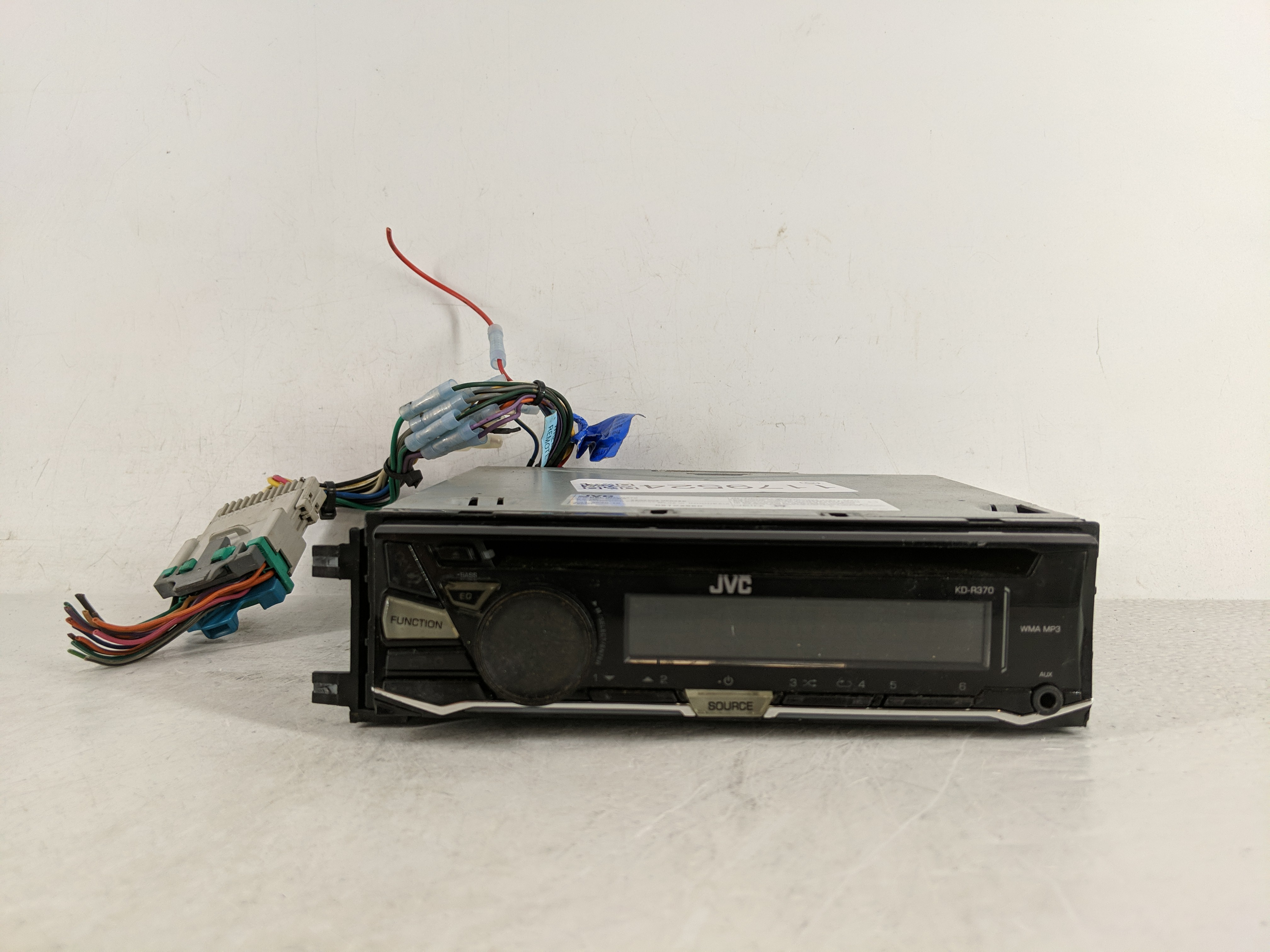 2003-2005 Chevrolet Tahoe Am Fm Cd Player Radio Receiver 1179524 - Oemusedautoparts1.com