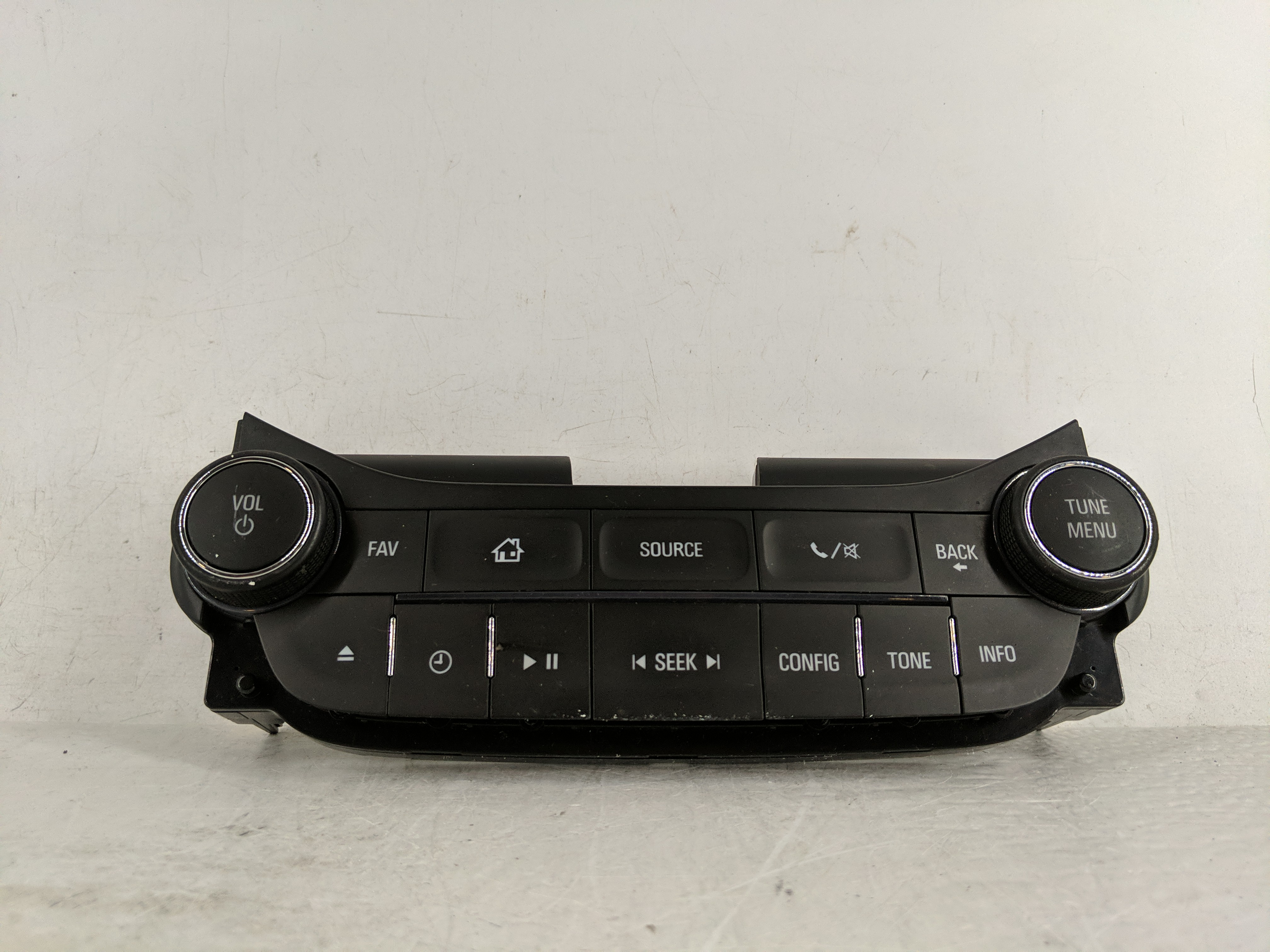 2014-2016 Chevrolet Malibu Am Fm Cd Player Radio Receiver 1179526 - Oemusedautoparts1.com