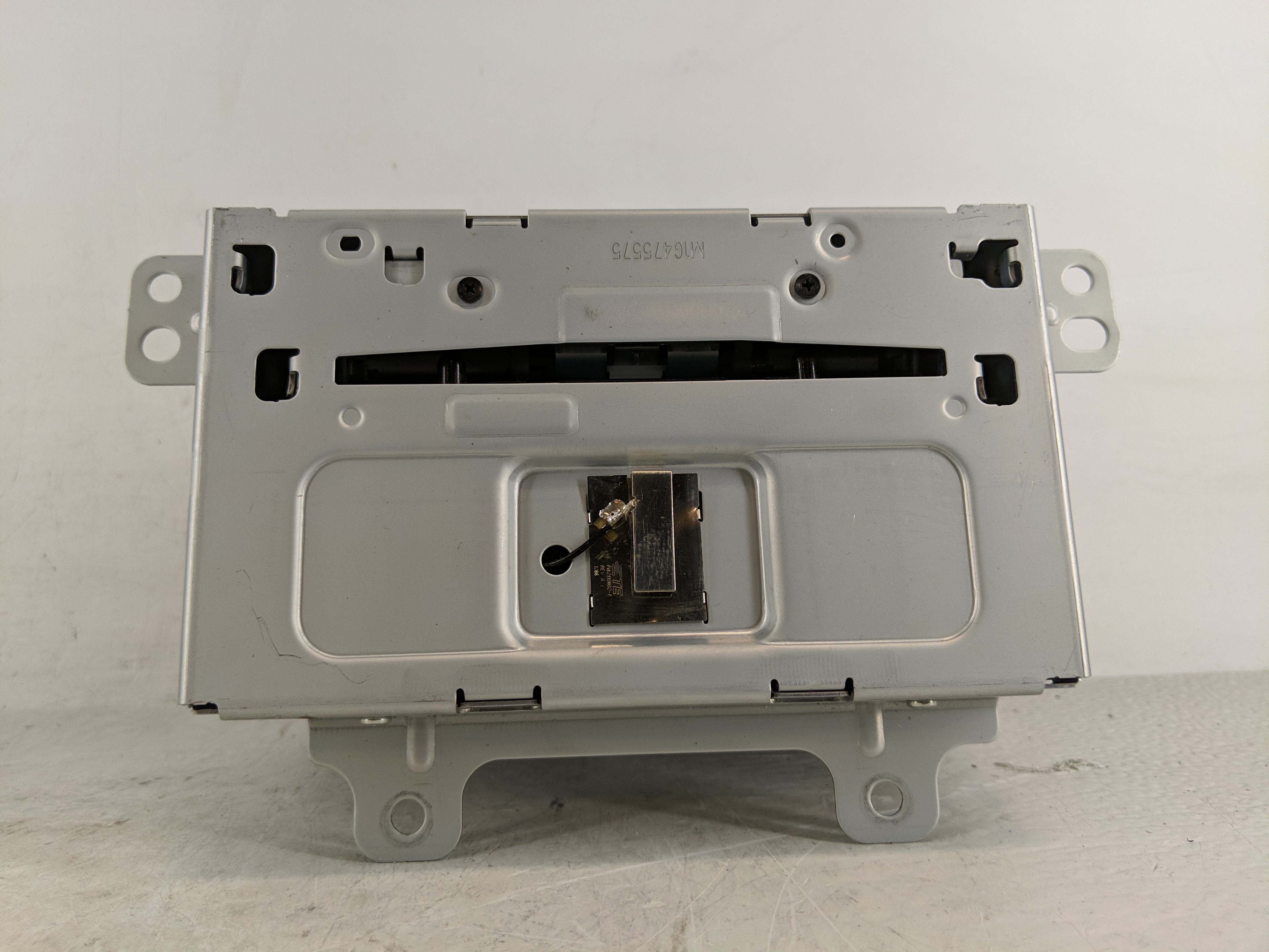 Picture of 2012-2012 Gmc Terrain Am Fm Cd Player Radio Receiver 1179542