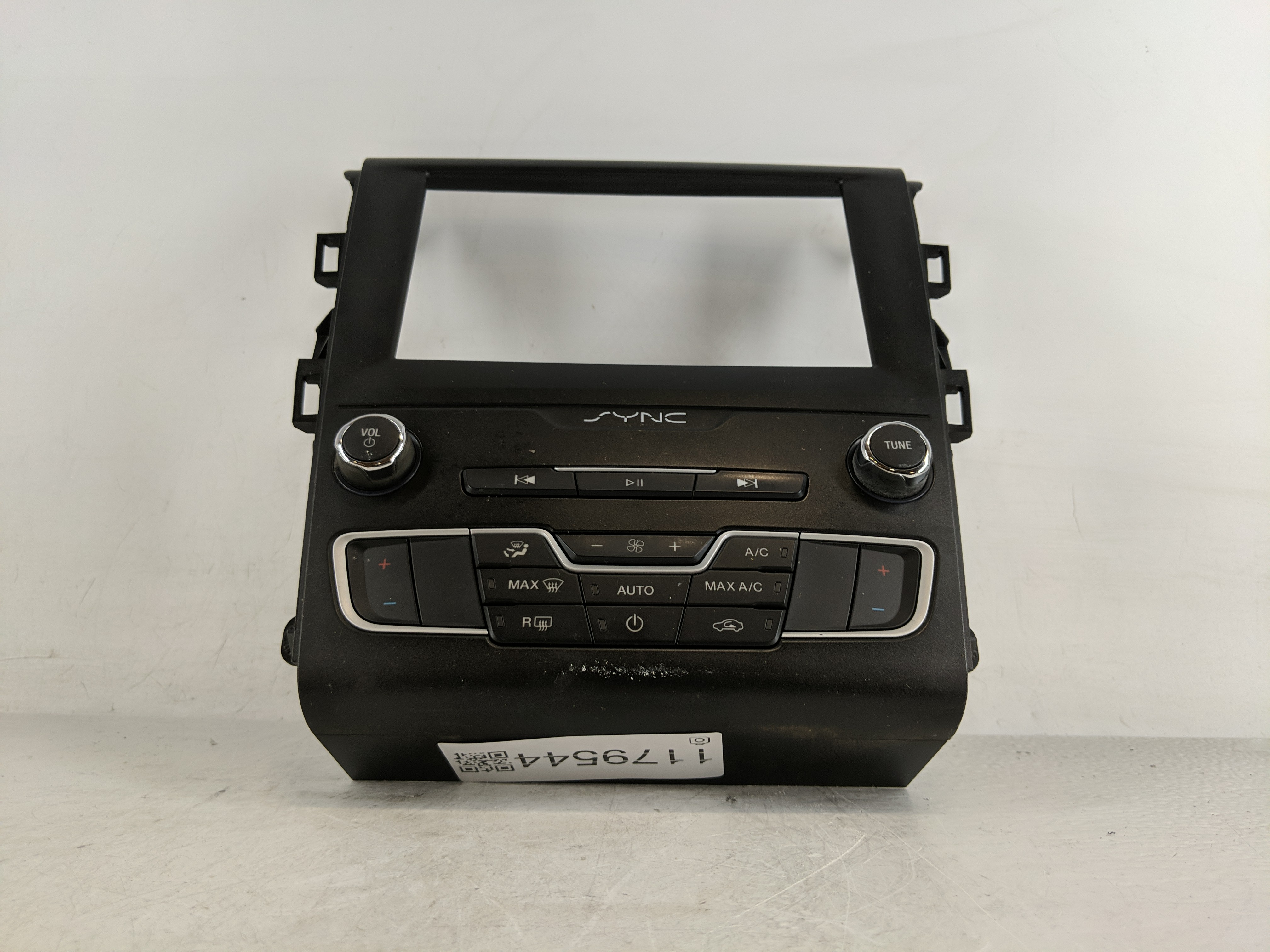Picture of 2017-2020 Ford Fusion Radio Control Panel 1179544