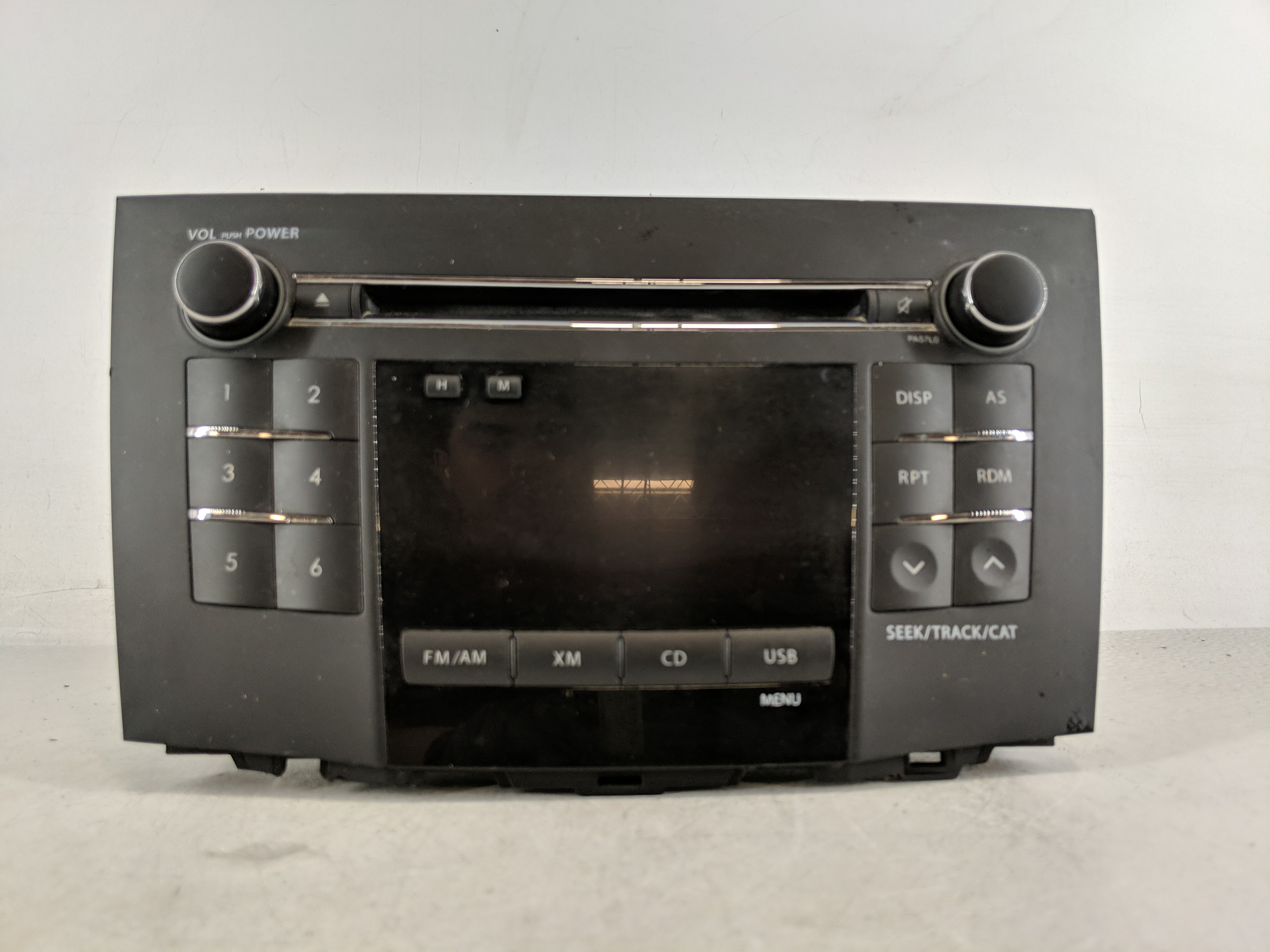 Picture of 2011 Suzuki Kizashi Am Fm Cd Player Radio Receiver 1179565