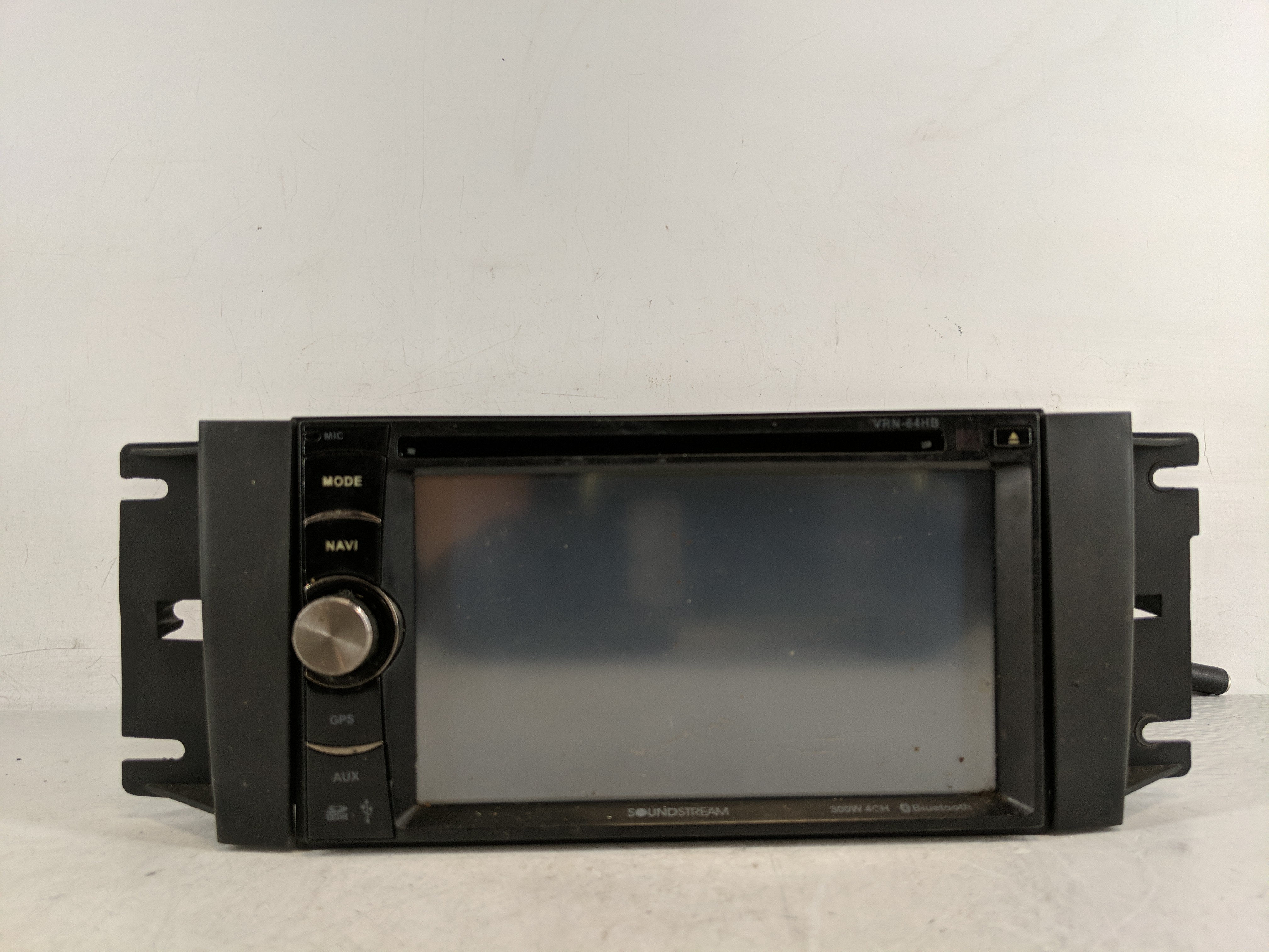 Picture of 2004-2008 Chrysler Pacifica Am Fm Cd Player Radio Receiver 1179574