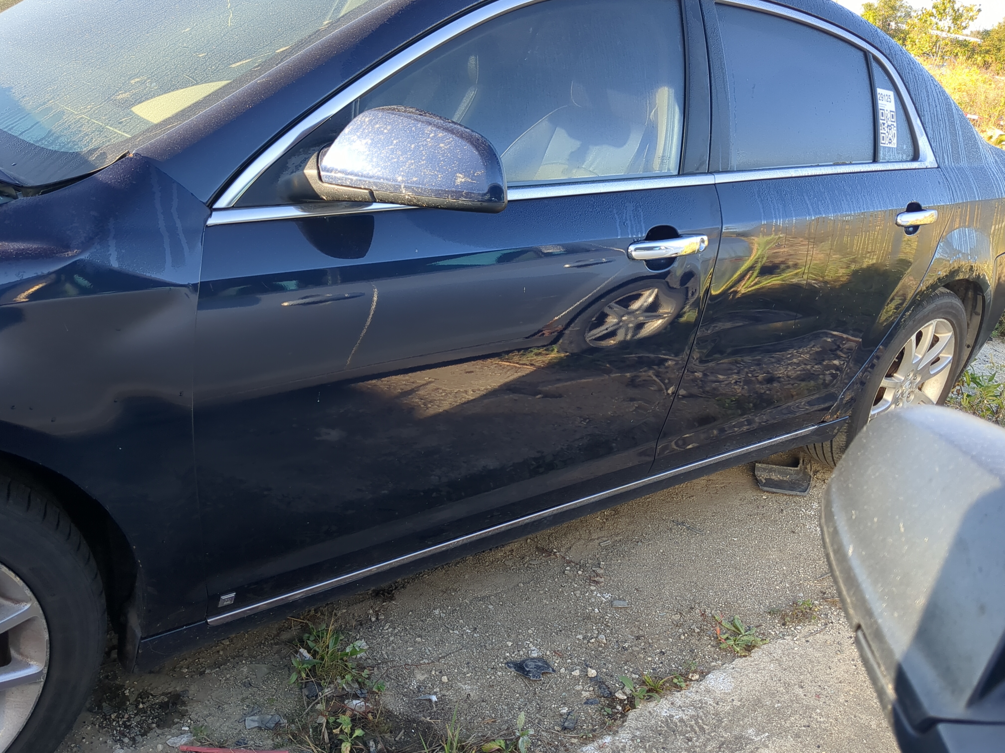 2008-2012 Chevrolet Malibu Driver Front Door Oem 1179678 - Oemusedautoparts1.com