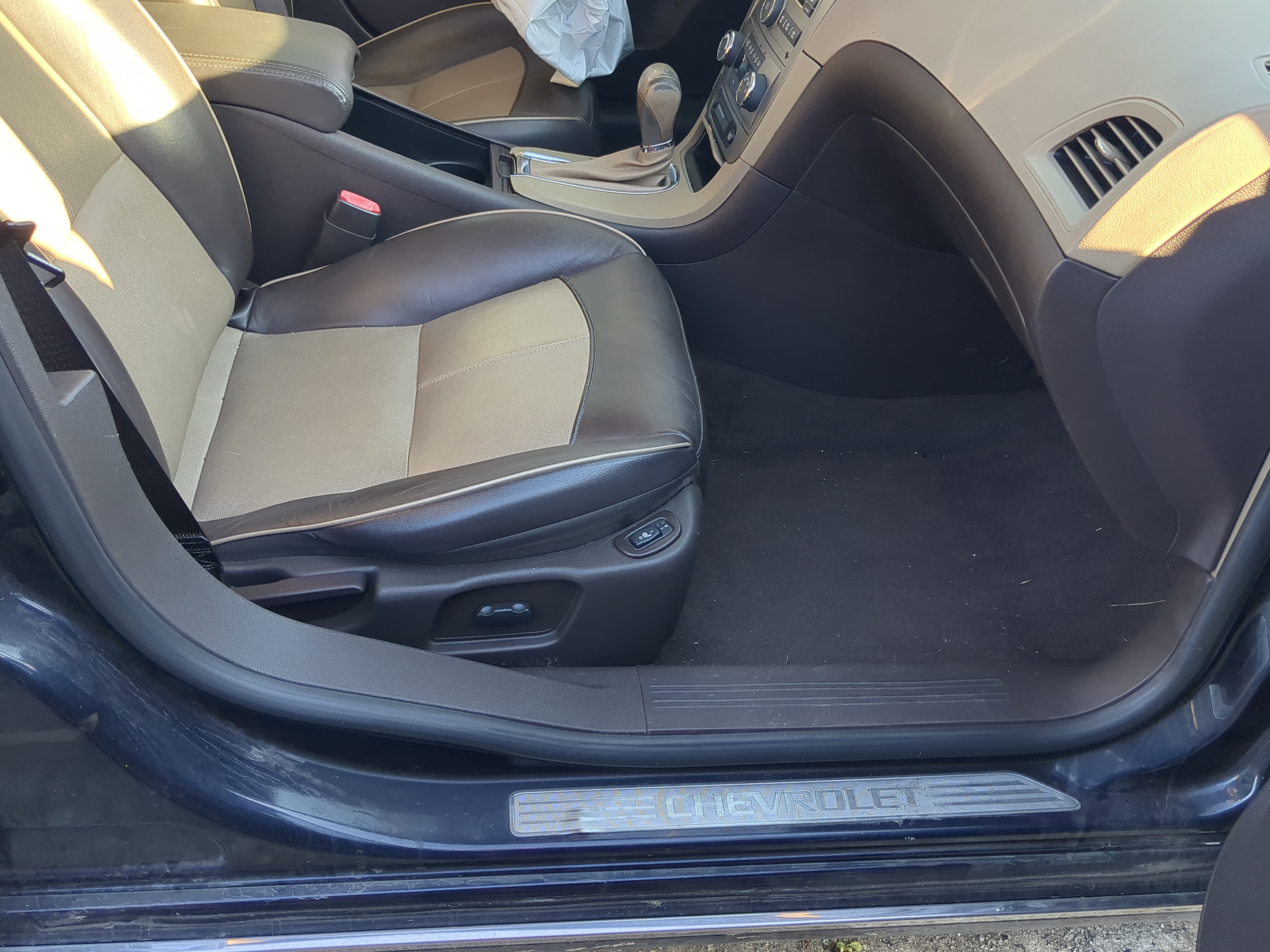 Picture of 2008-2009 Chevrolet Malibu Passenger Front Seat Oem 1179748