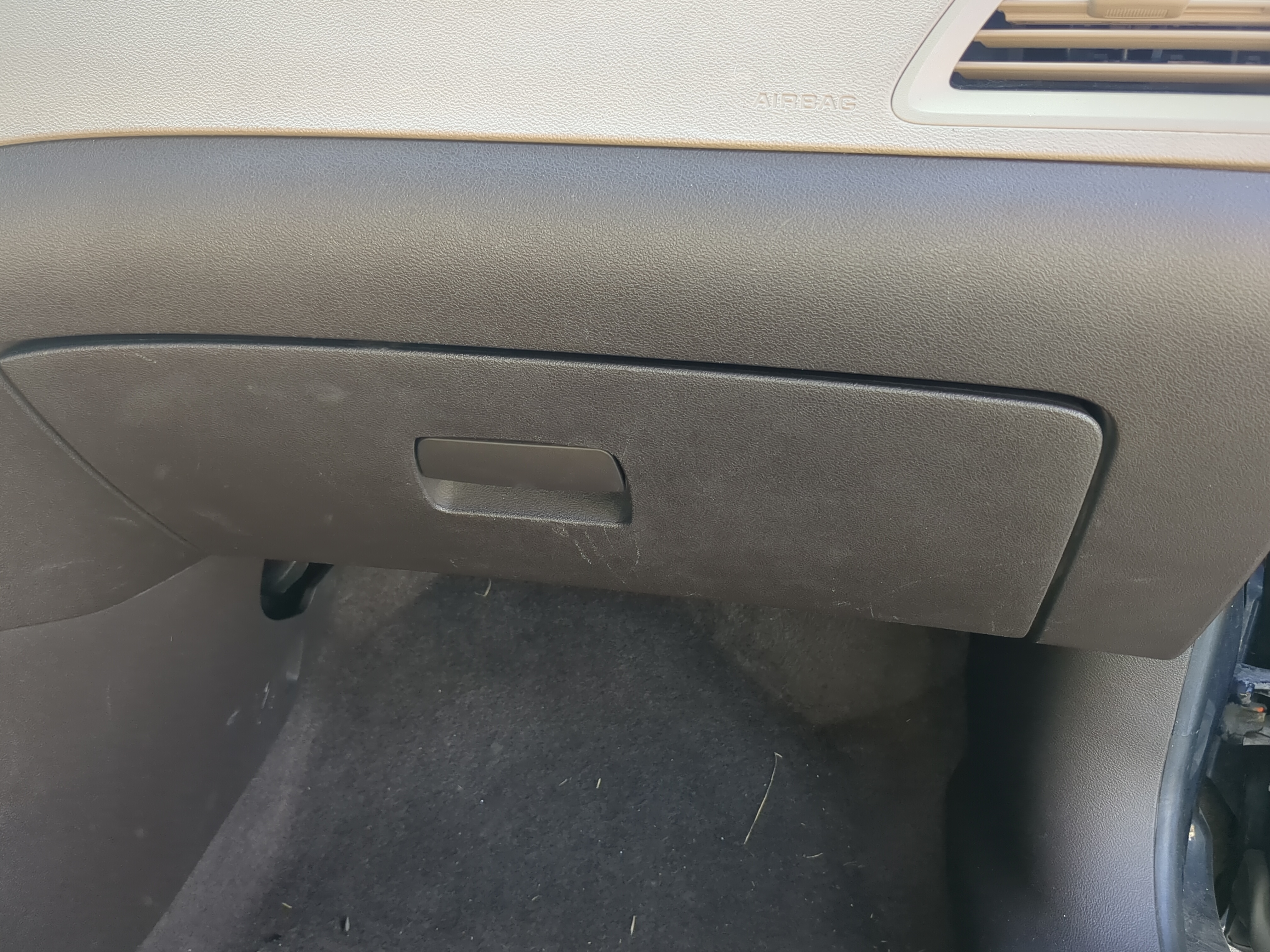 2009 Chevrolet Malibu Passenger Glove Box Door Storage Compartment 1179763 - Oemusedautoparts1.com