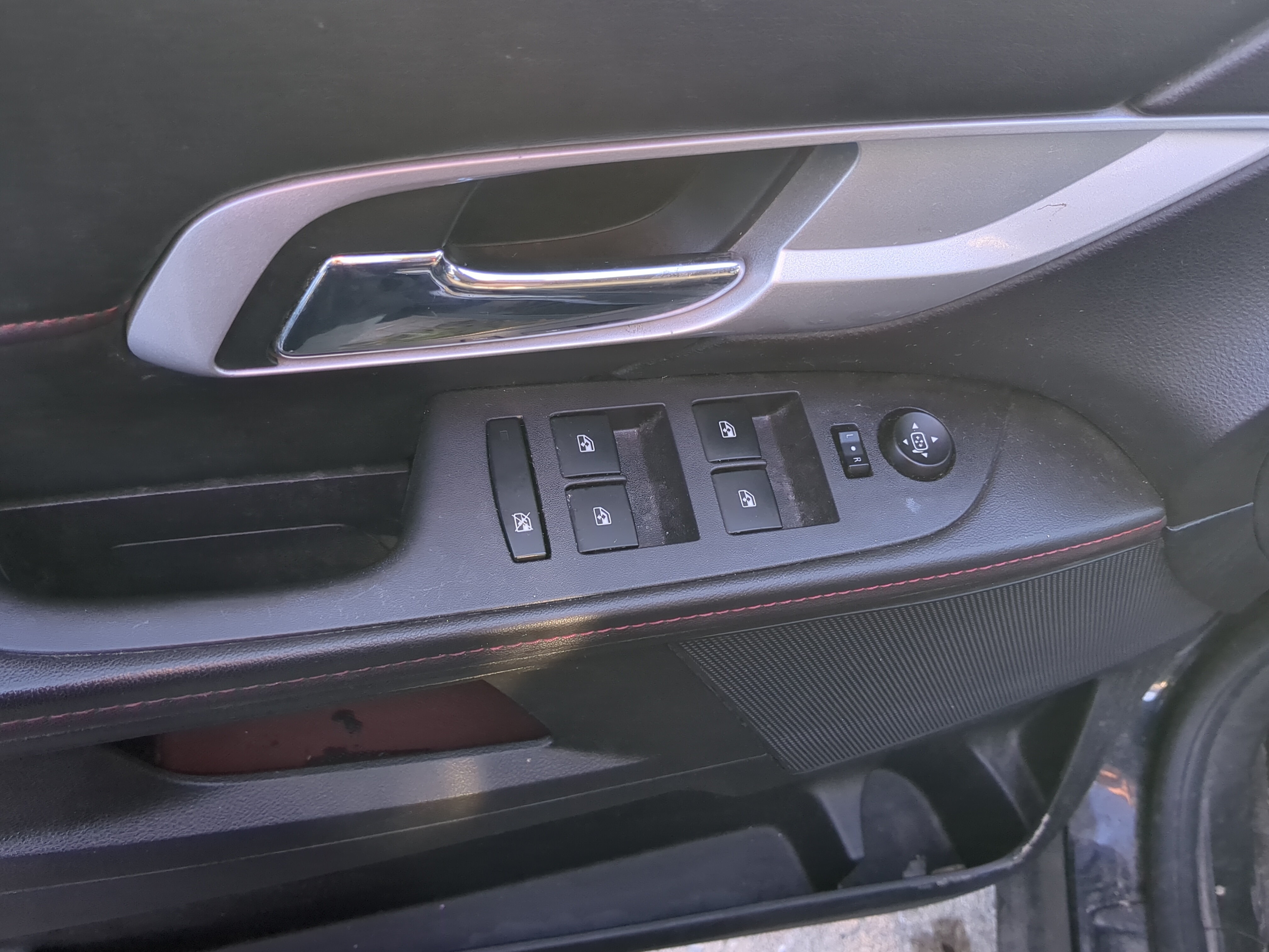 Picture of 2010-2017 Gmc Terrain Driver Left Door Master Power Window Switch 1179796