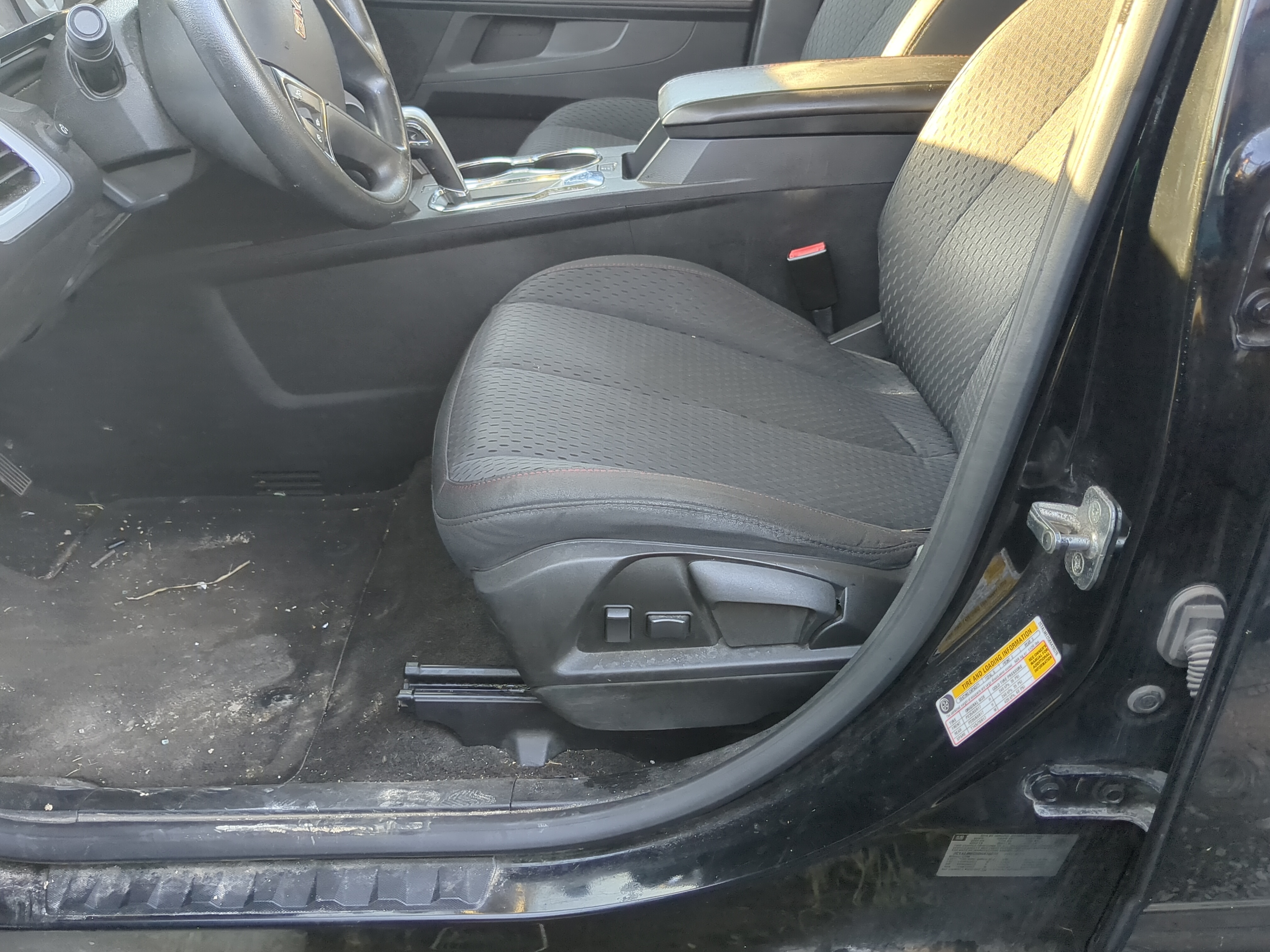 Picture of 2010-2011 Gmc Terrain Driver Front Seat Oem 1179863