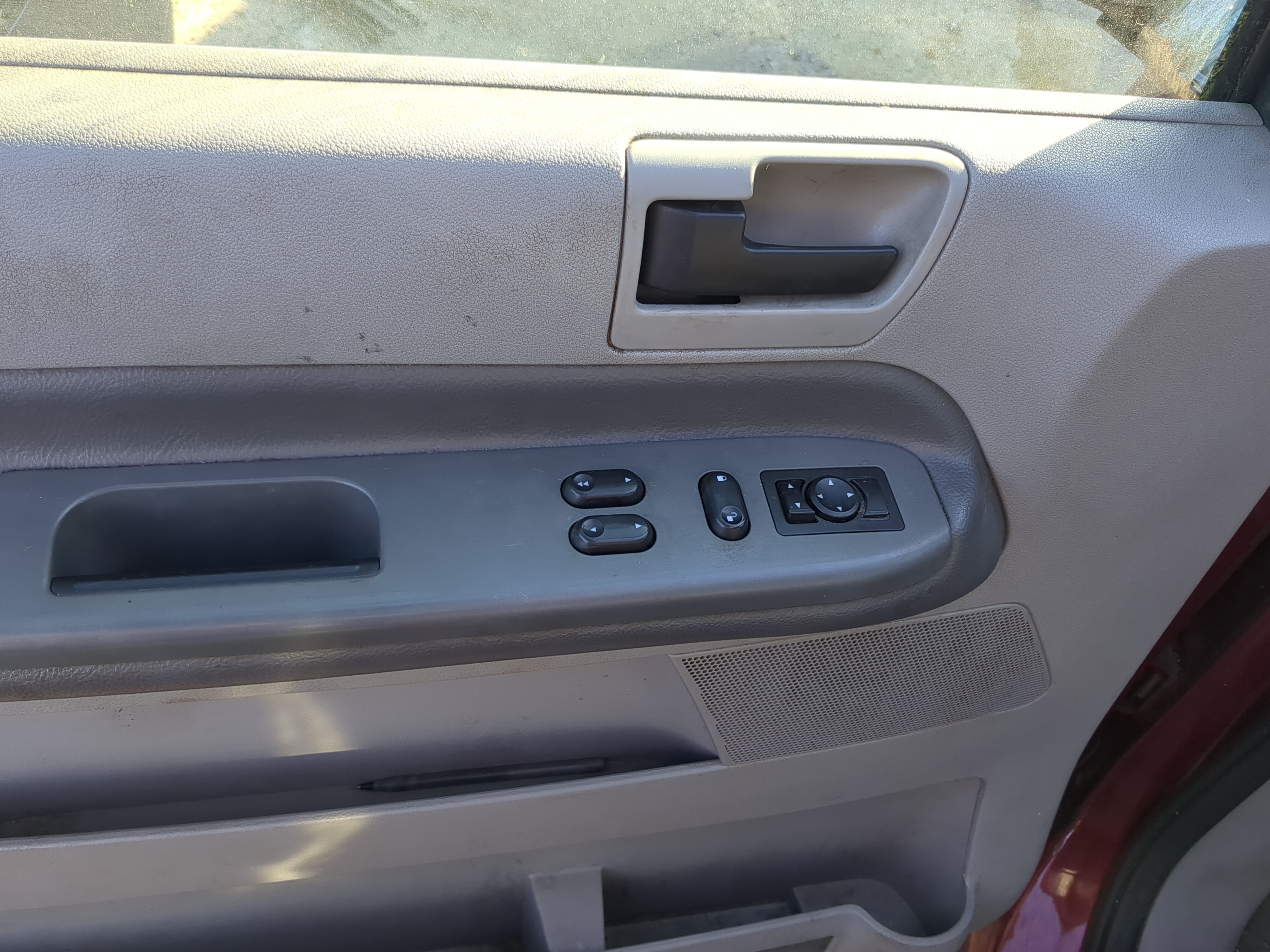 Picture of 2004-2005 Ford Freestar Driver Left Door Master Power Window Switch 1180252