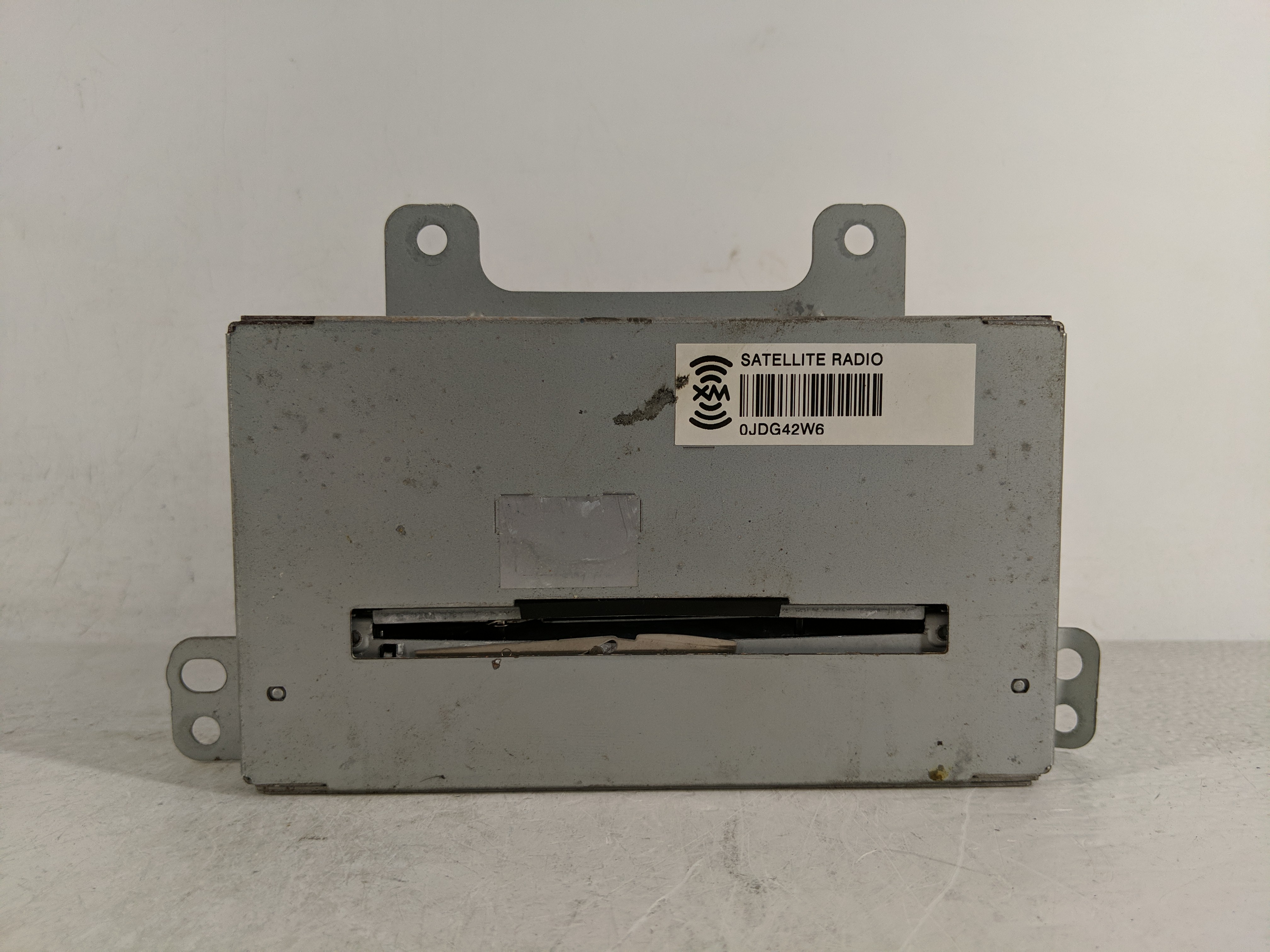 Picture of 2010-2010 Cadillac Srx Am Fm Cd Player Radio Receiver 1180366