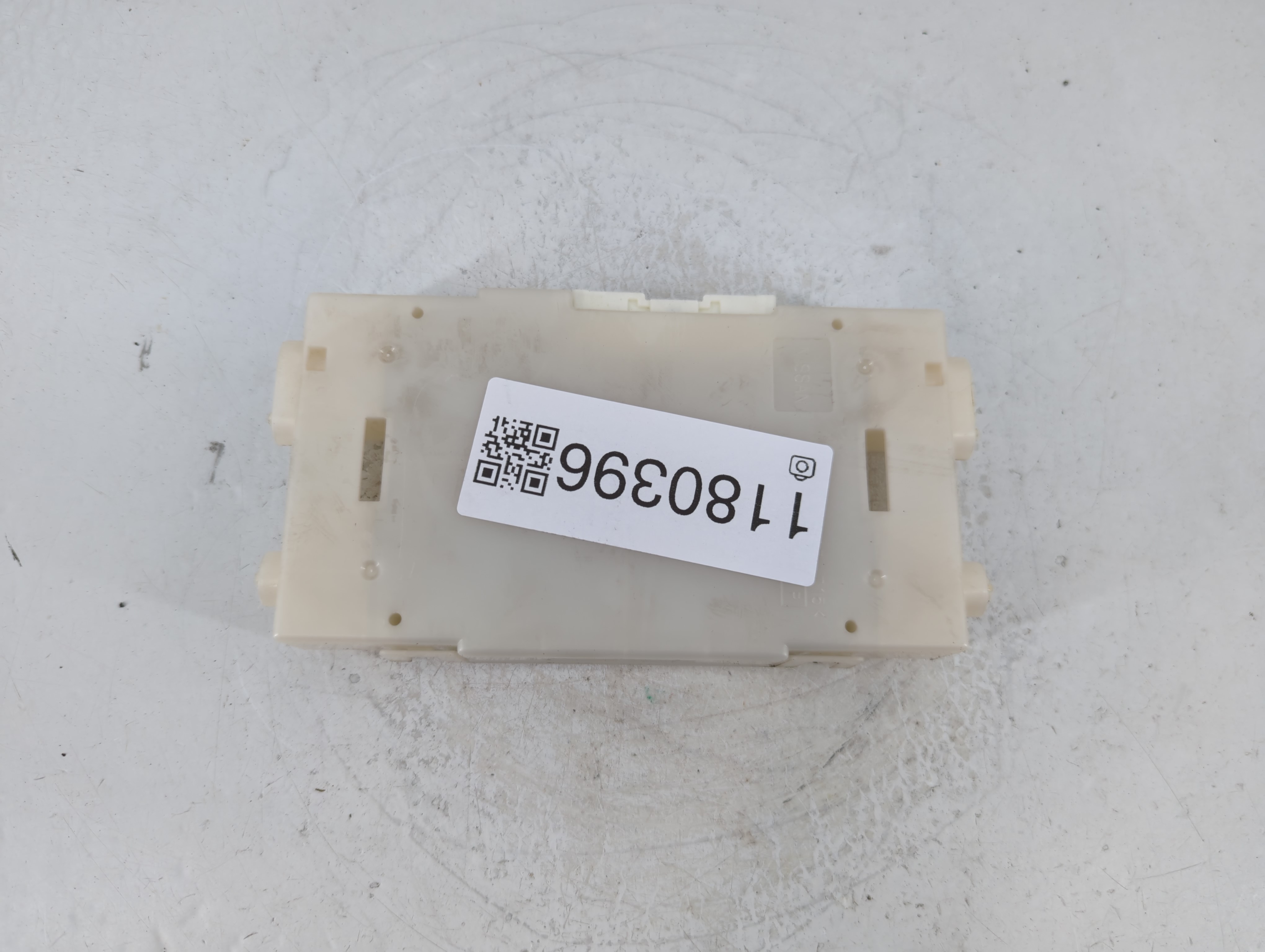 2009-2010 Nissan Maxima Temperature Control Module 27760 9n03a 1180396 - Oemusedautoparts1.com