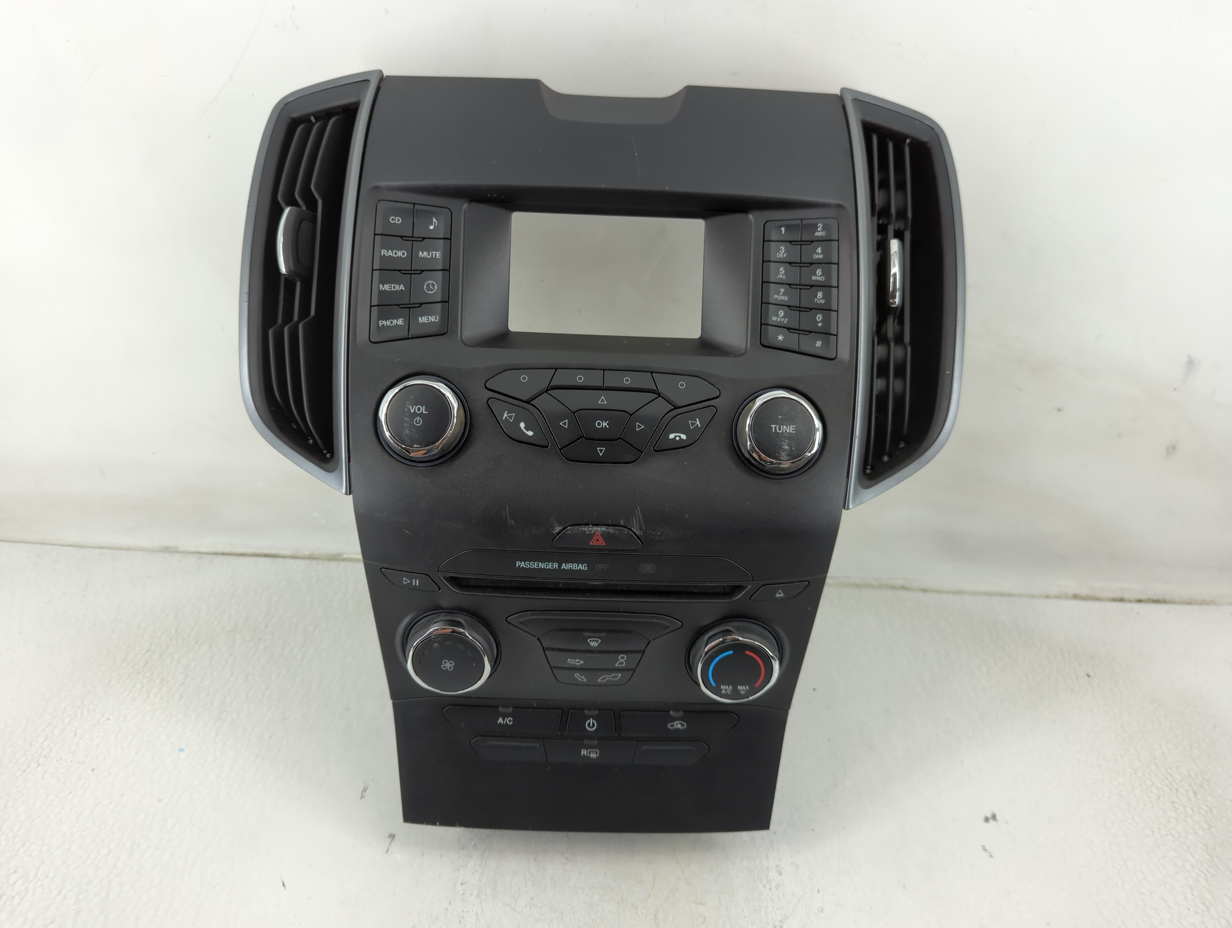2015-2015 Ford Edge Am Fm Cd Player Radio Receiver 1180399 - Oemusedautoparts1.com