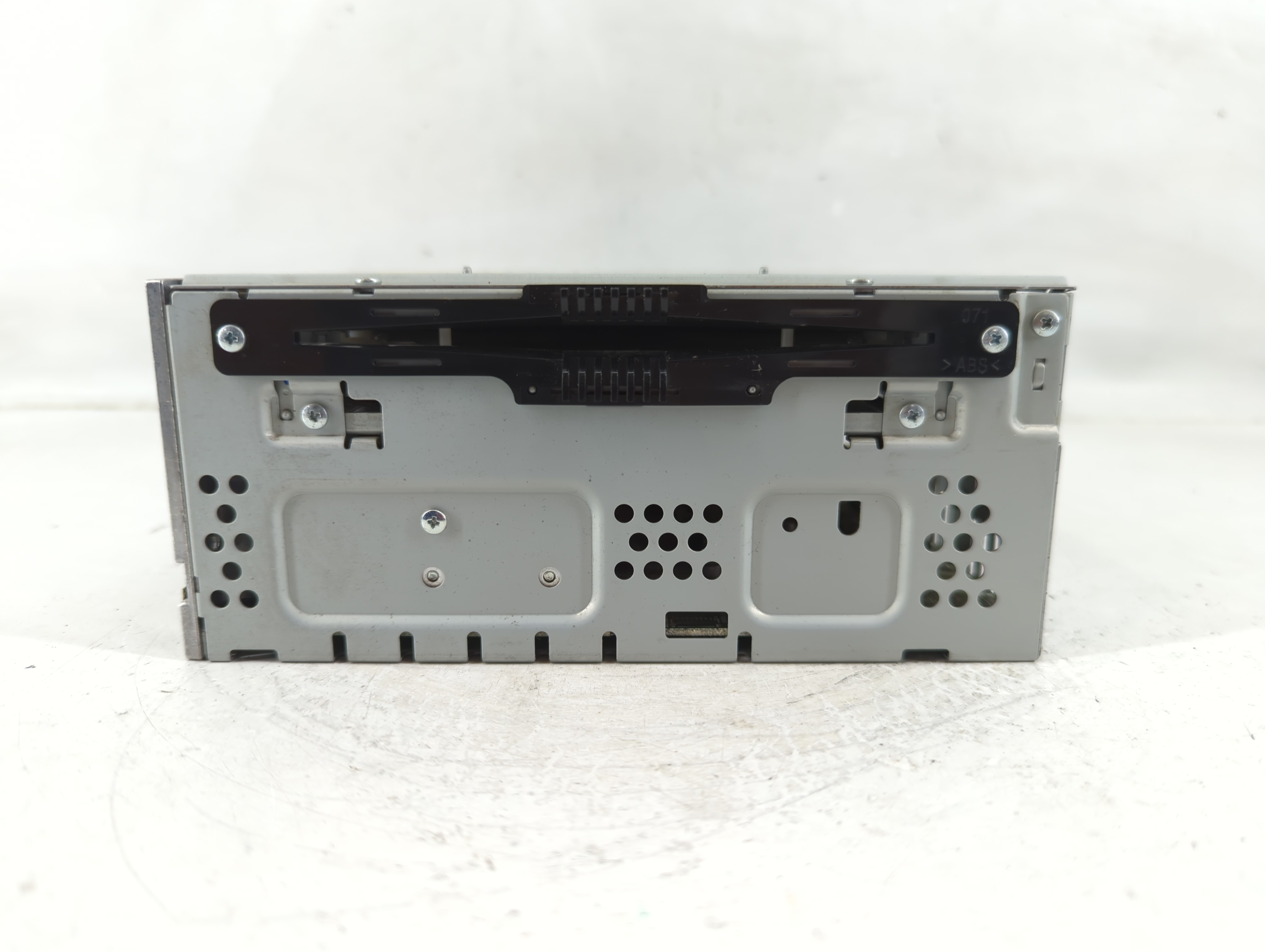 2016-2016 Ford Fusion Am Fm Cd Player Radio Receiver 1180588 - Oemusedautoparts1.com