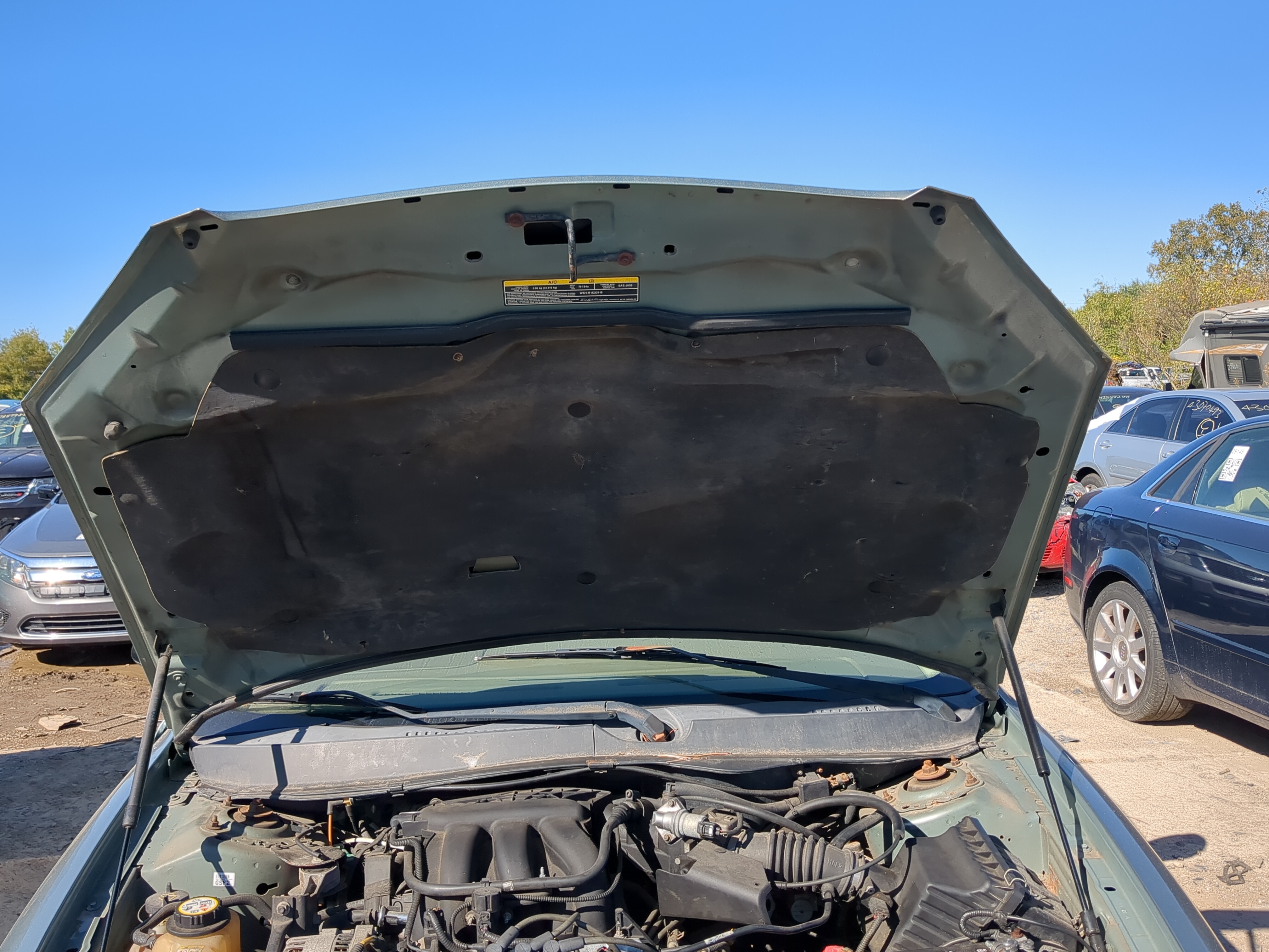 2000-2007 Ford Taurus Hood Oem 1180599 - Oemusedautoparts1.com