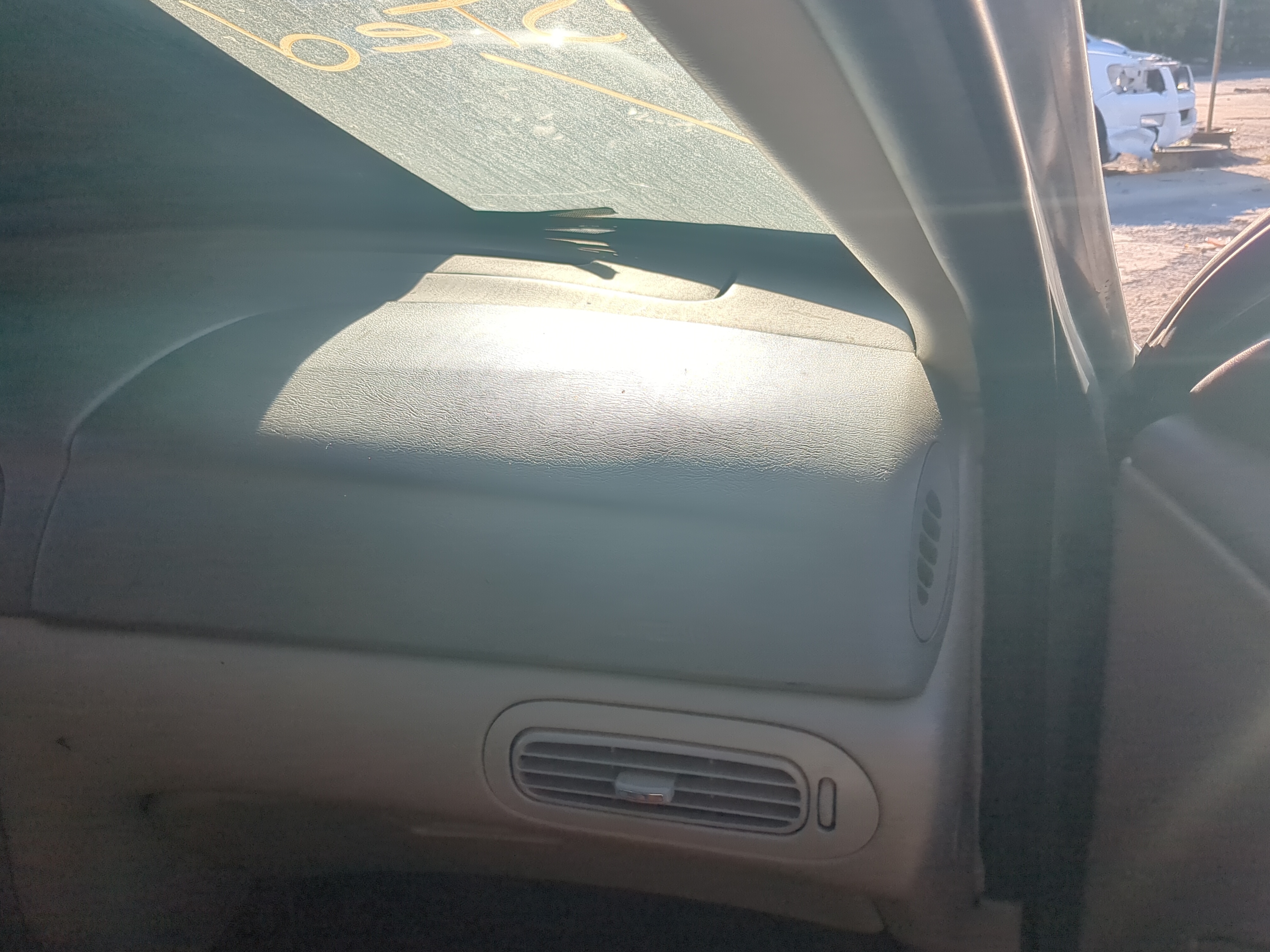 Picture of 2004-2007 Ford Taurus Air Bag Passenger Right Dashboard Oem 1180679