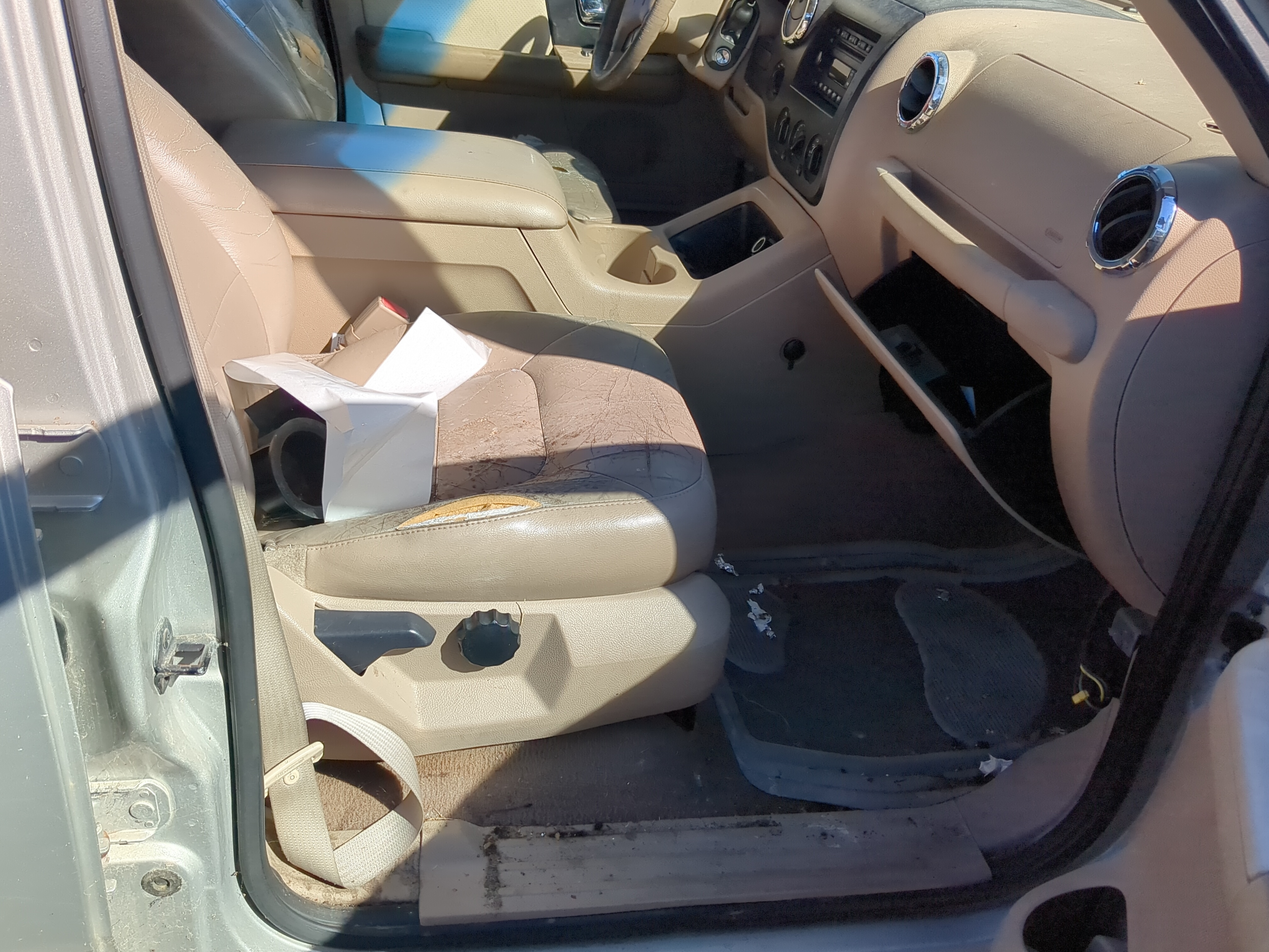 2006 Ford Expedition Passenger Front Seat Oem 1180880 - Oemusedautoparts1.com