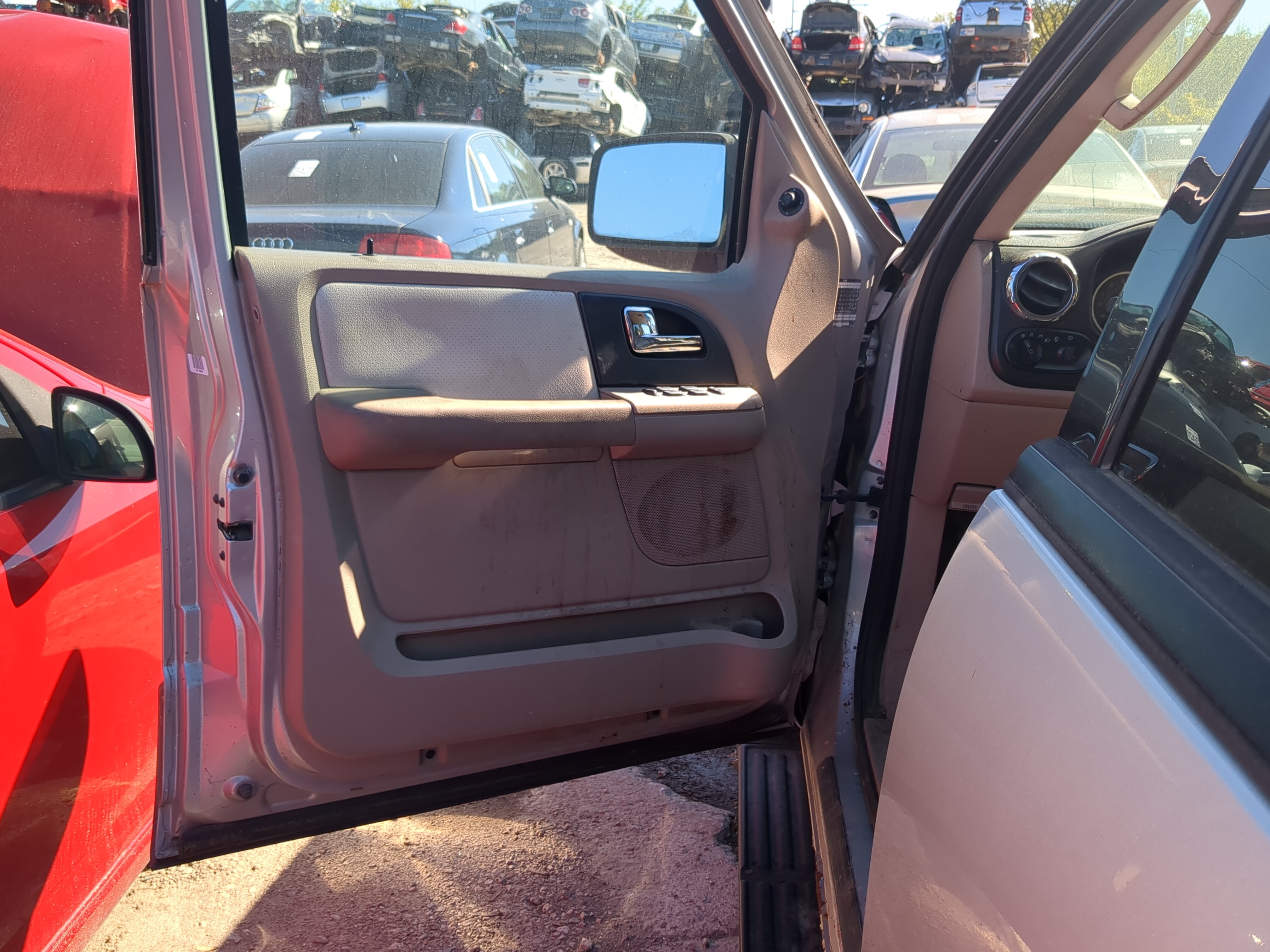 Picture of 2006 Ford Expedition Front Left Driver Interior Door Panel Trim 1180931