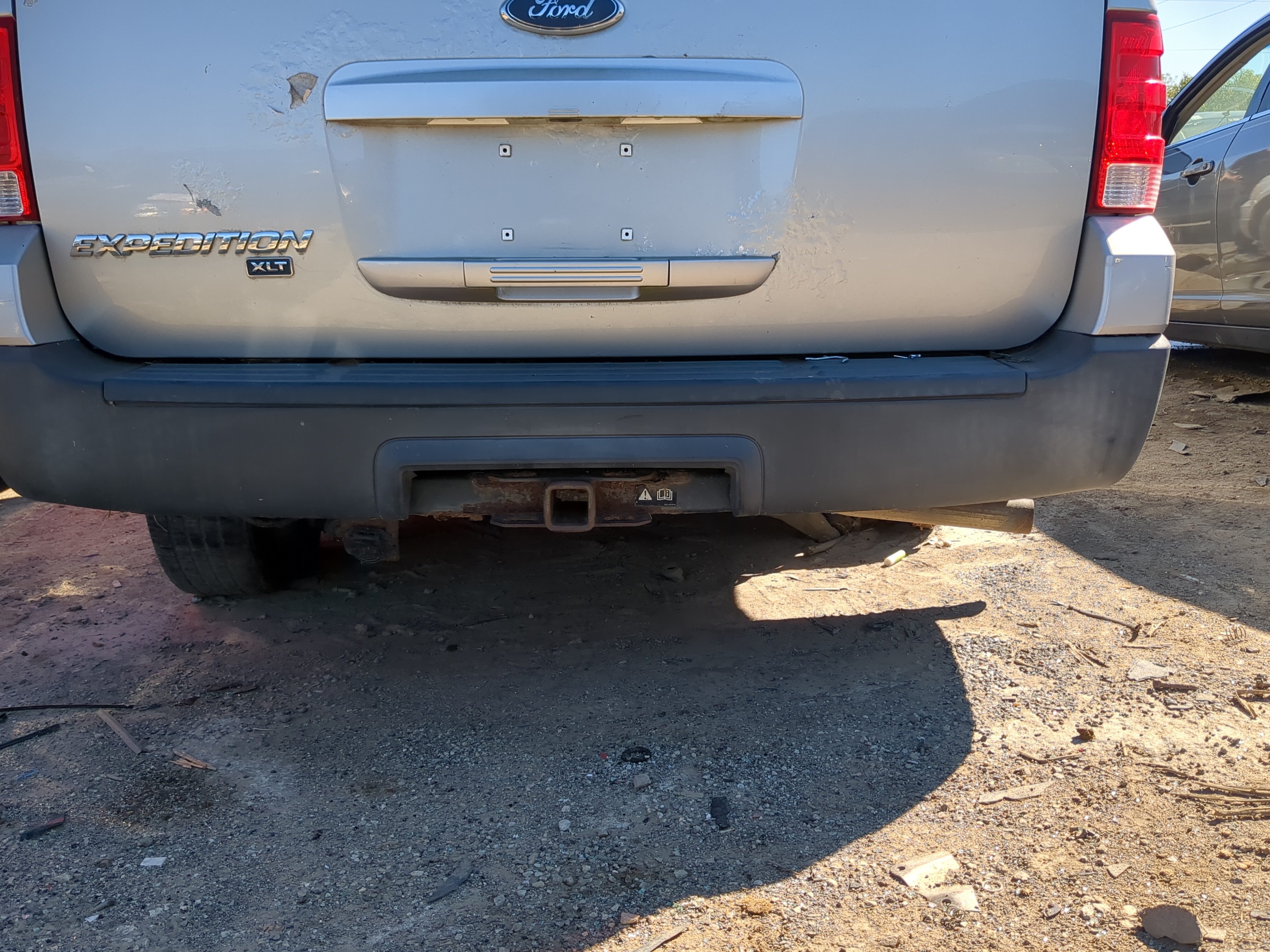 2006 Ford Expedition Rear Bumper Assembly Oem 1180952 - Oemusedautoparts1.com