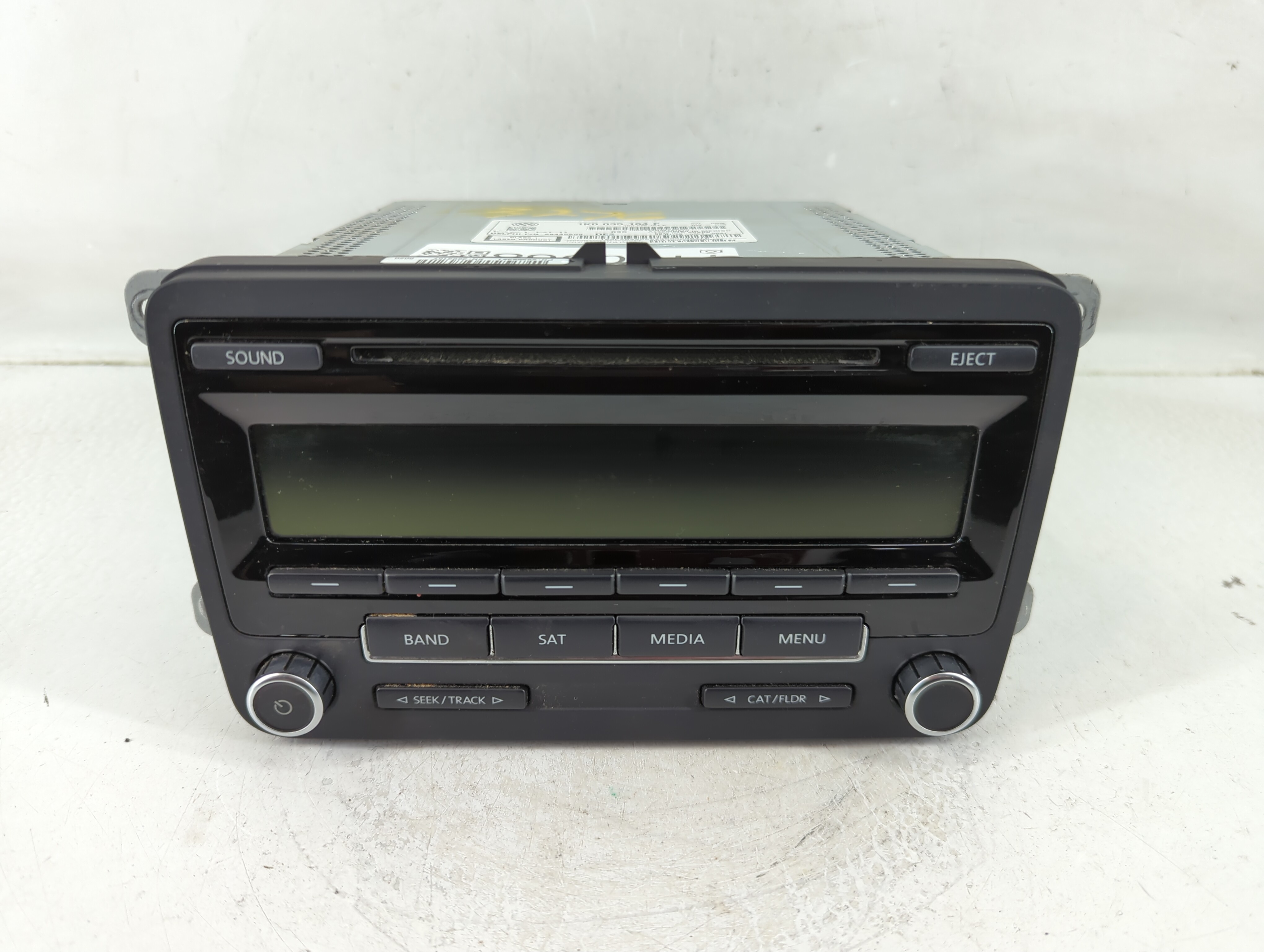 2013-2015 Volkswagen Passat Am Fm Cd Player Radio Receiver 1180968 - Oemusedautoparts1.com