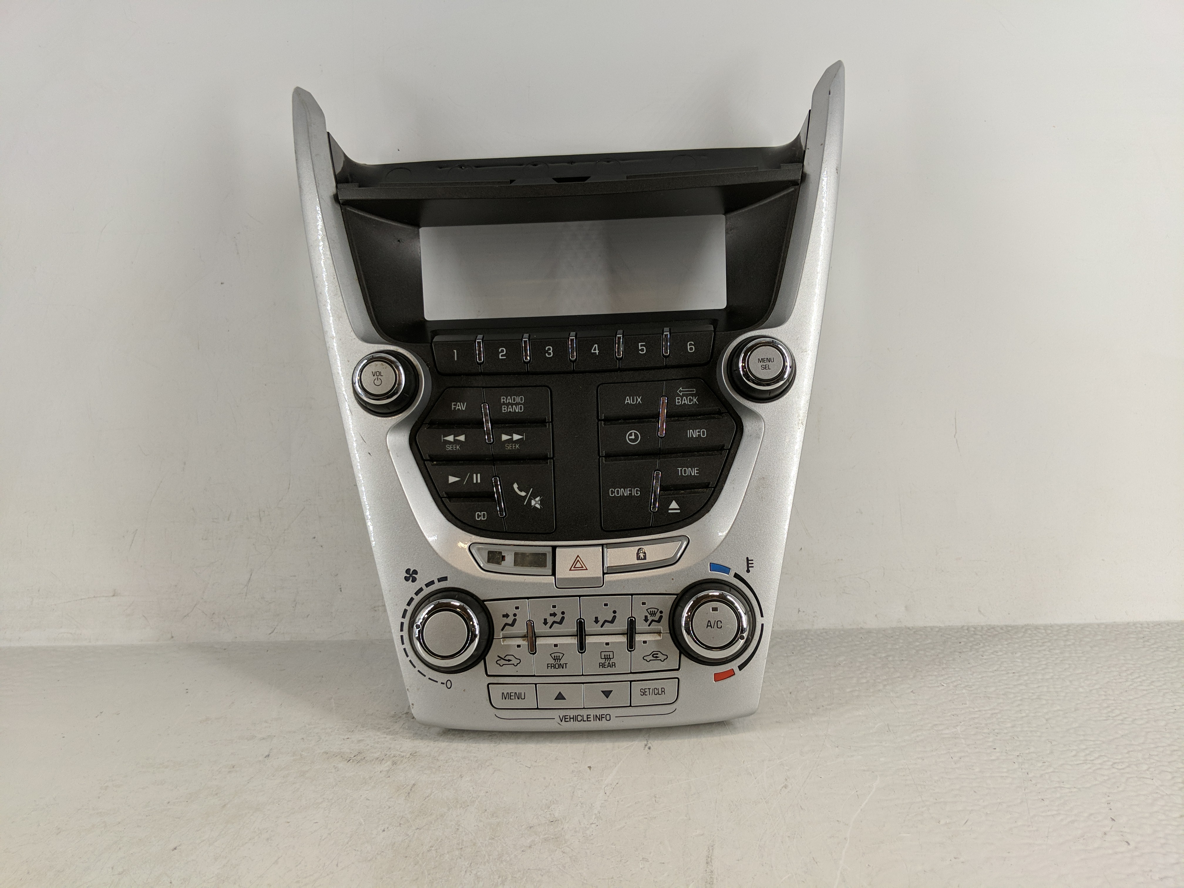 Picture of 2012-2015 Chevrolet Equinox Am Fm Cd Player Radio Receiver 1181029