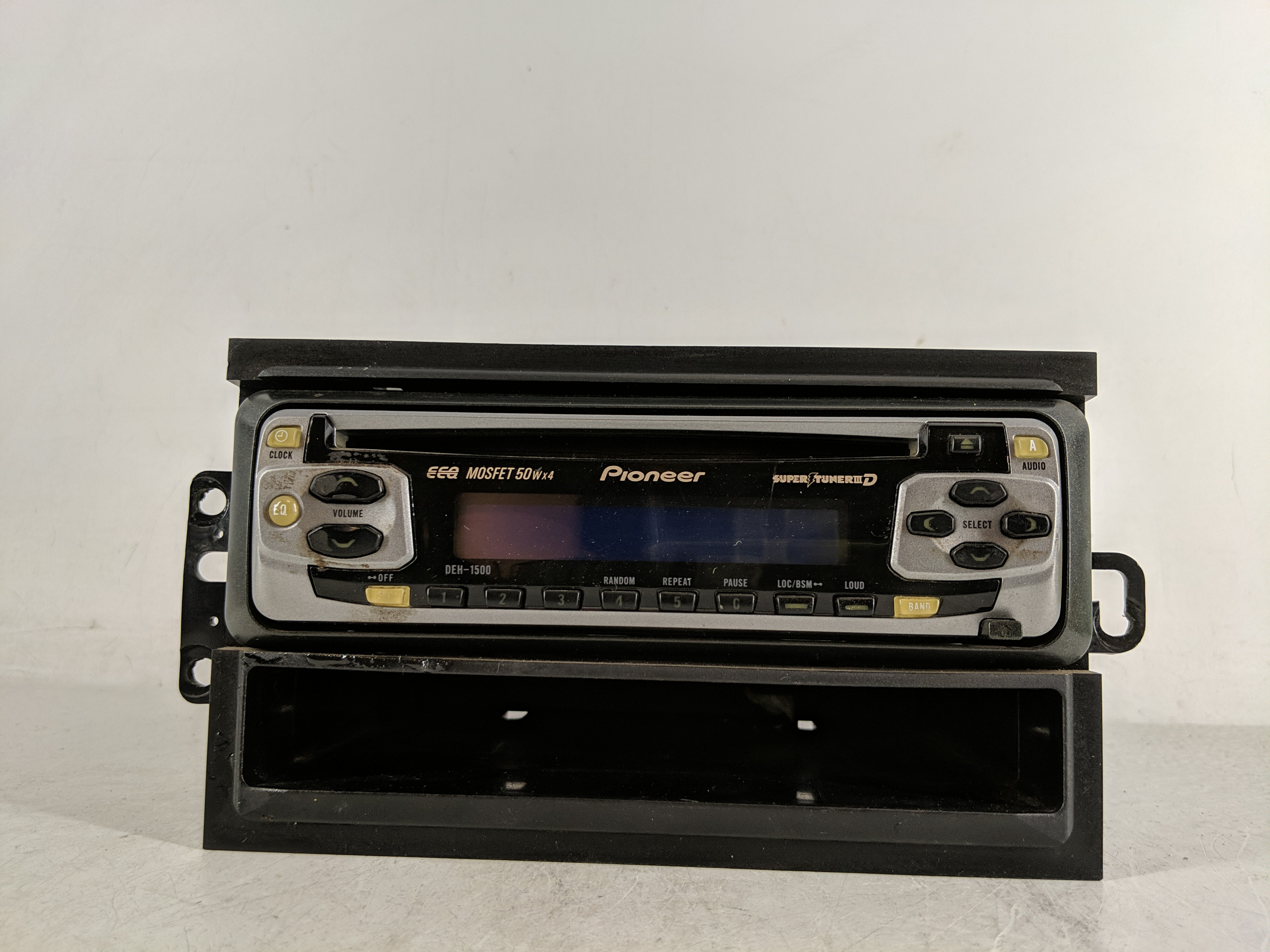Picture of 2003-2005 Chevrolet Silverado 1500 Am Fm Cd Player Radio Receiver 1181032