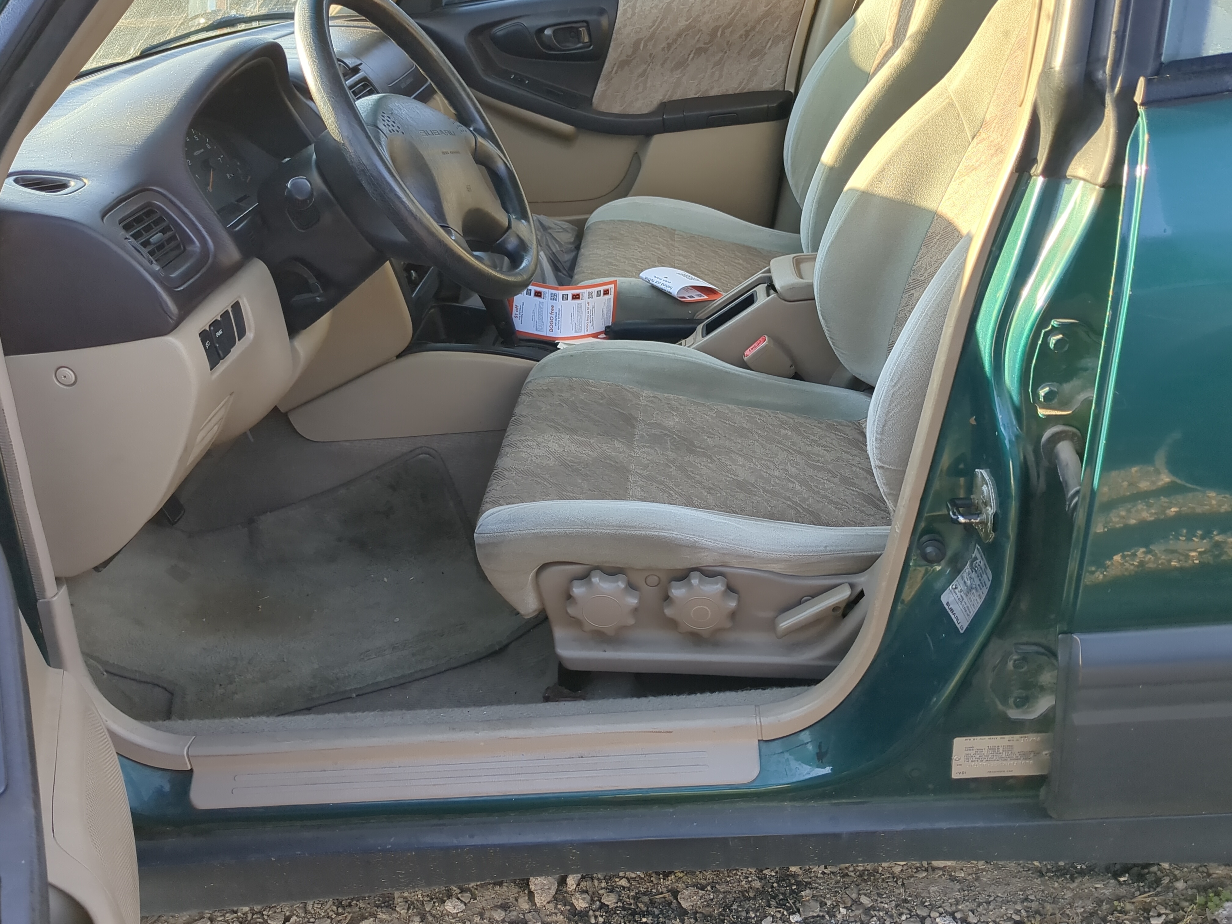 Picture of 1999-2002 Subaru Forester Driver Front Seat Oem 1181576
