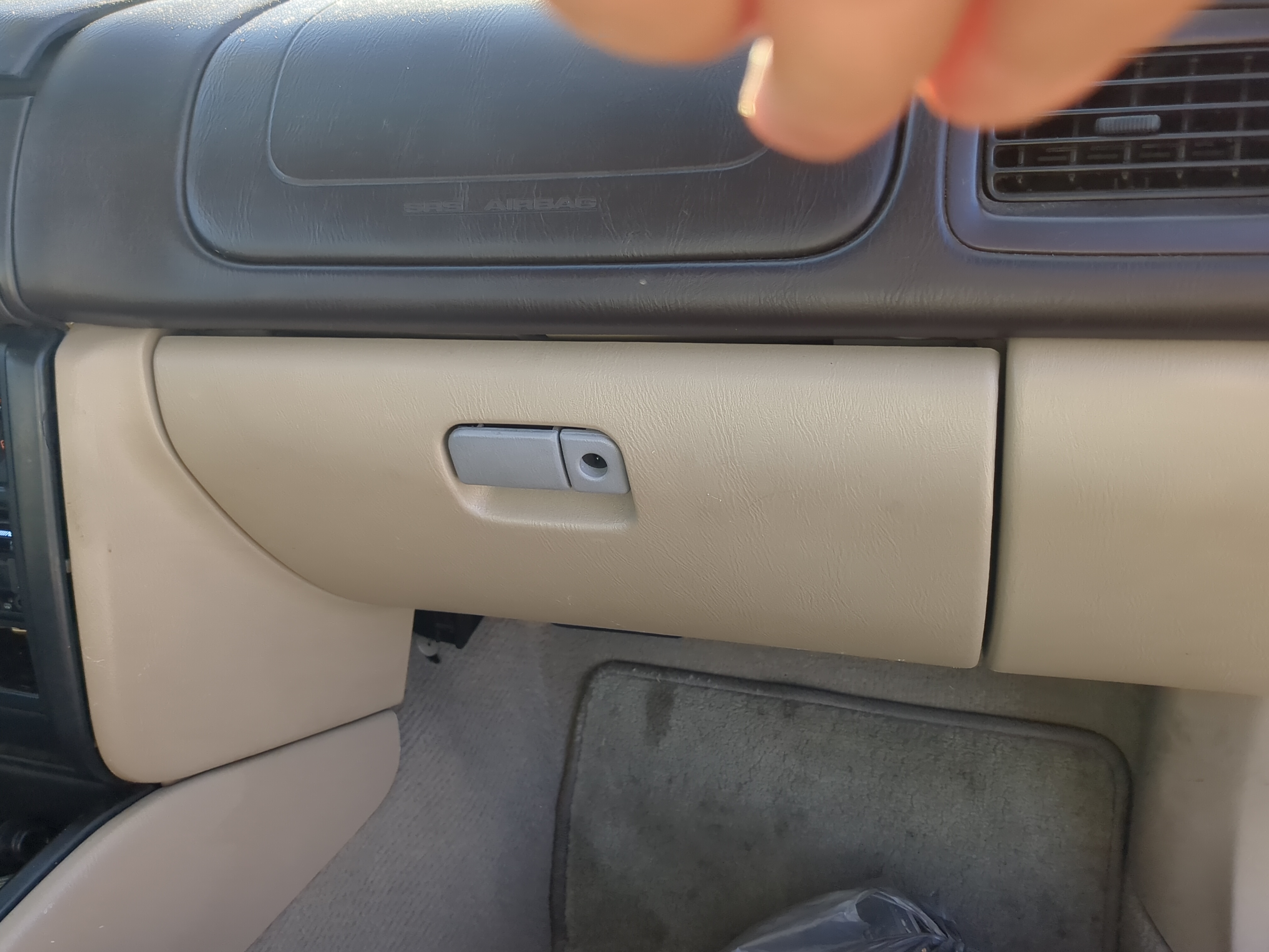 1999 Subaru Forester Passenger Glove Box Door Storage Compartment 1181602 - Oemusedautoparts1.com