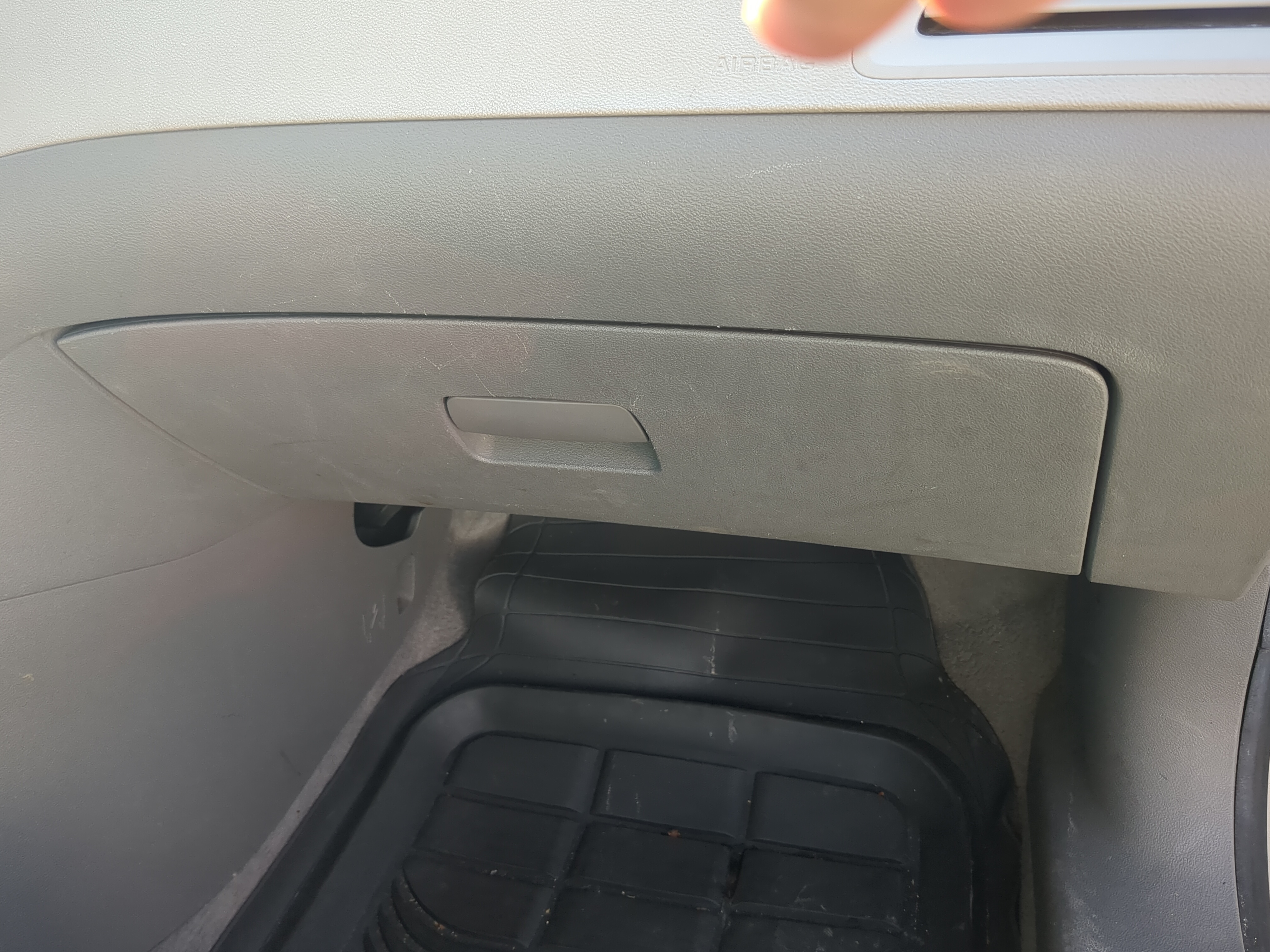 2009 Chevrolet Malibu Passenger Glove Box Door Storage Compartment 1181770 - Oemusedautoparts1.com