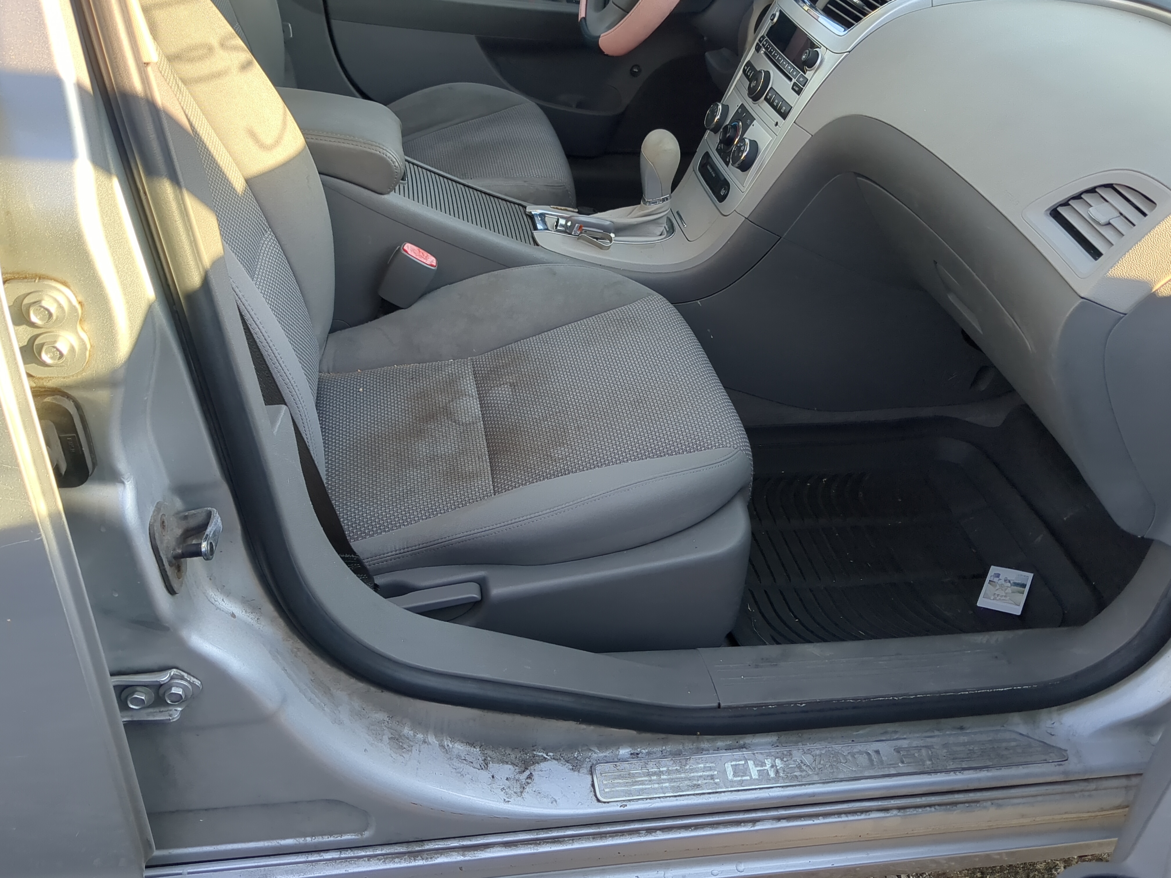 Picture of 2008-2009 Chevrolet Malibu Passenger Front Seat Oem 1181798