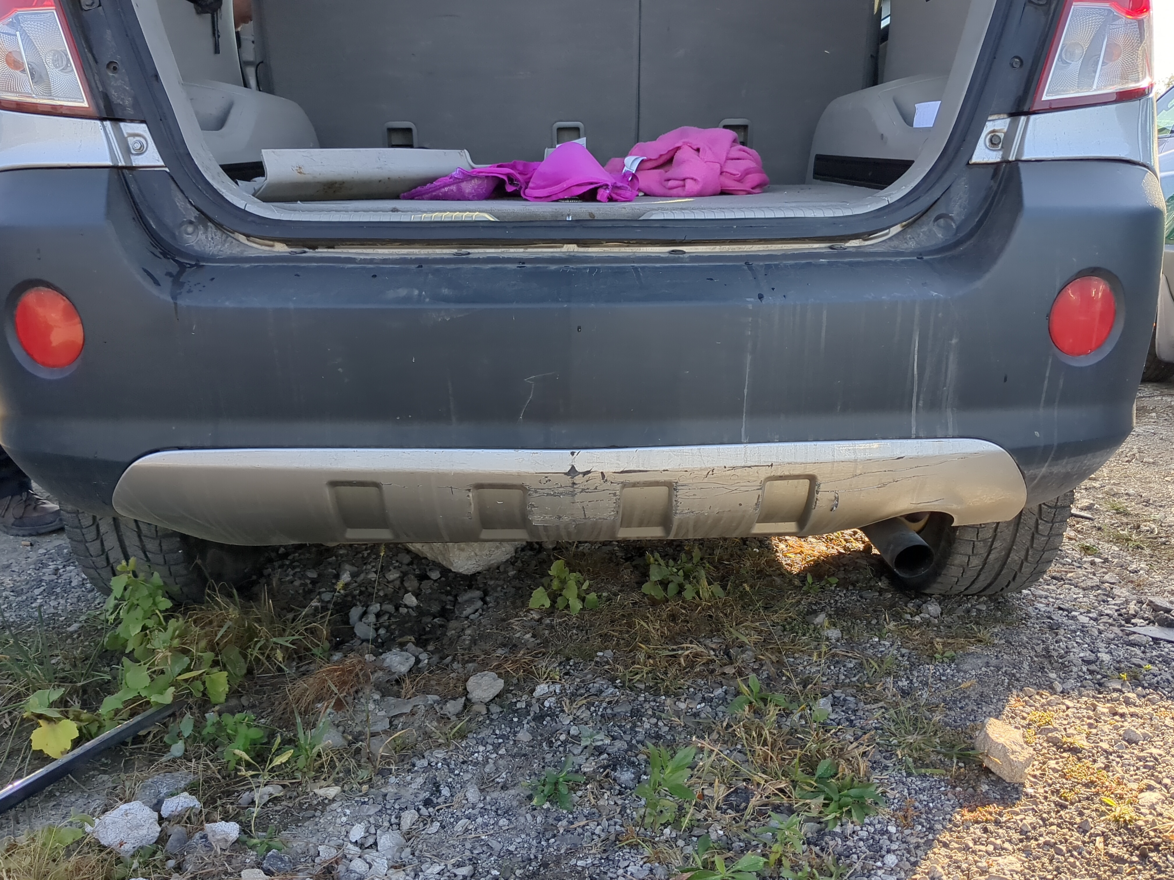 2008-2010 Saturn Vue Rear Bumper Assembly Oem 1181992 - Oemusedautoparts1.com